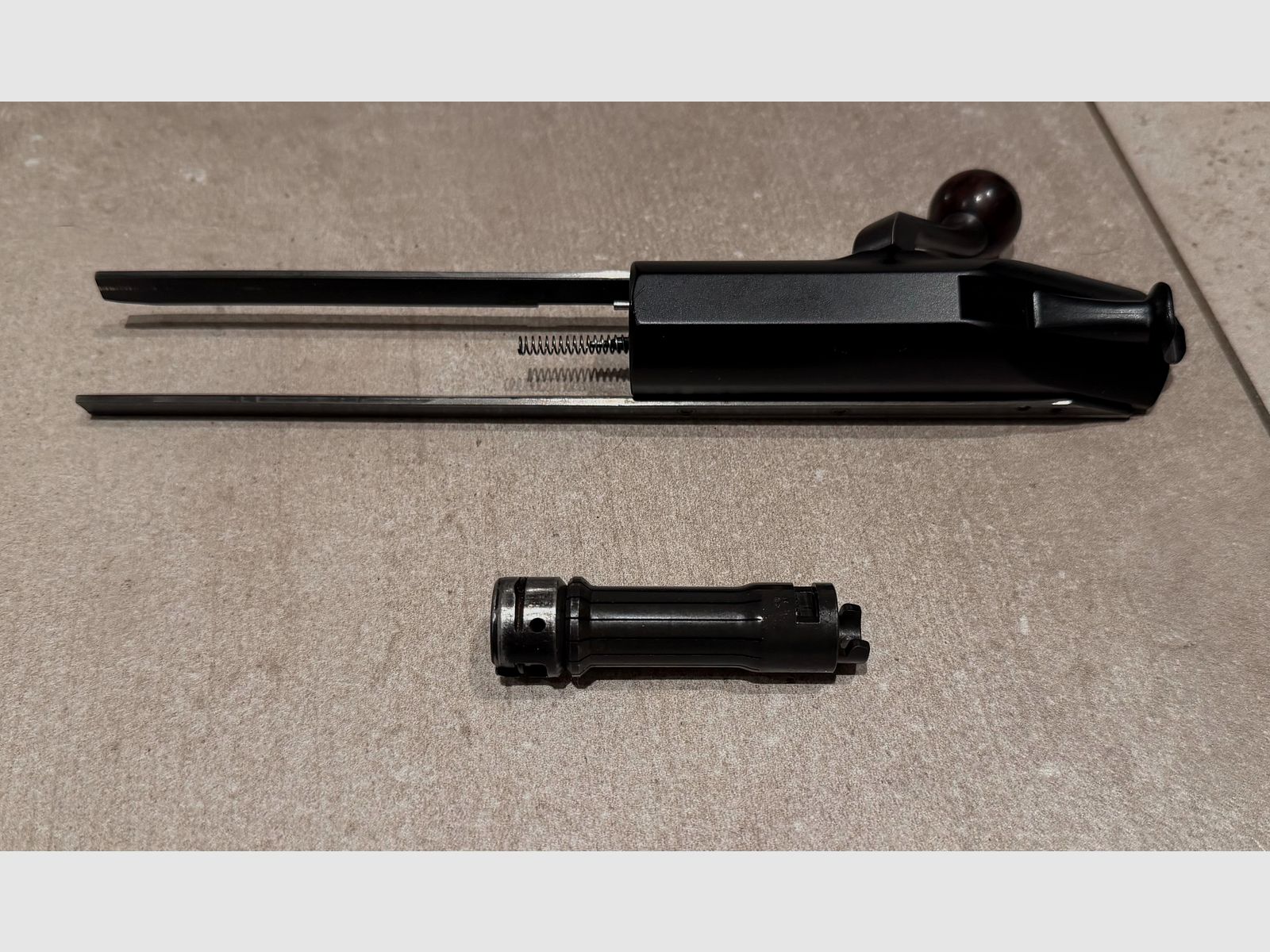 Blaser R93 bolt carrier with bolt head ST Standard