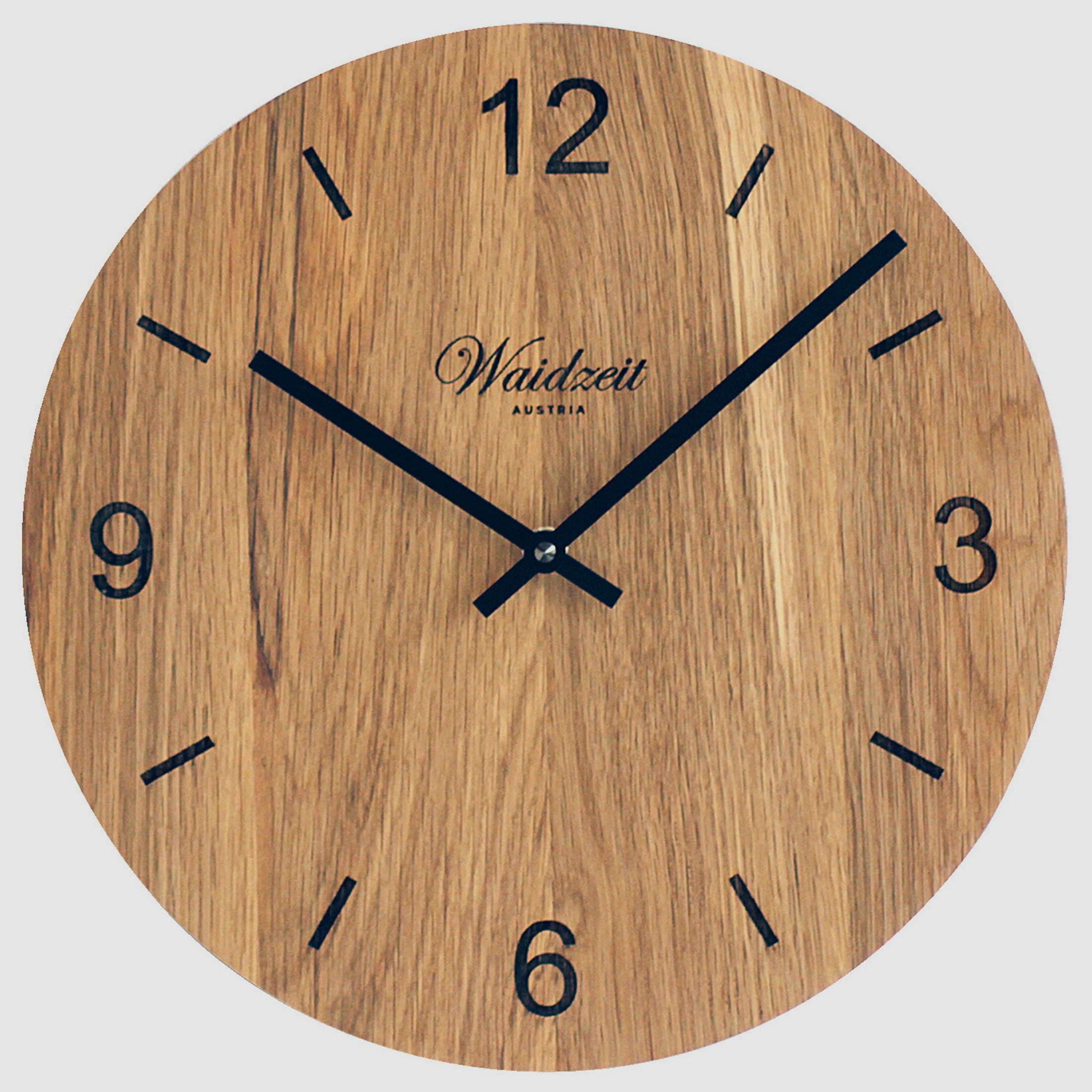 Waidzeit Wanduhr Tempus Eiche