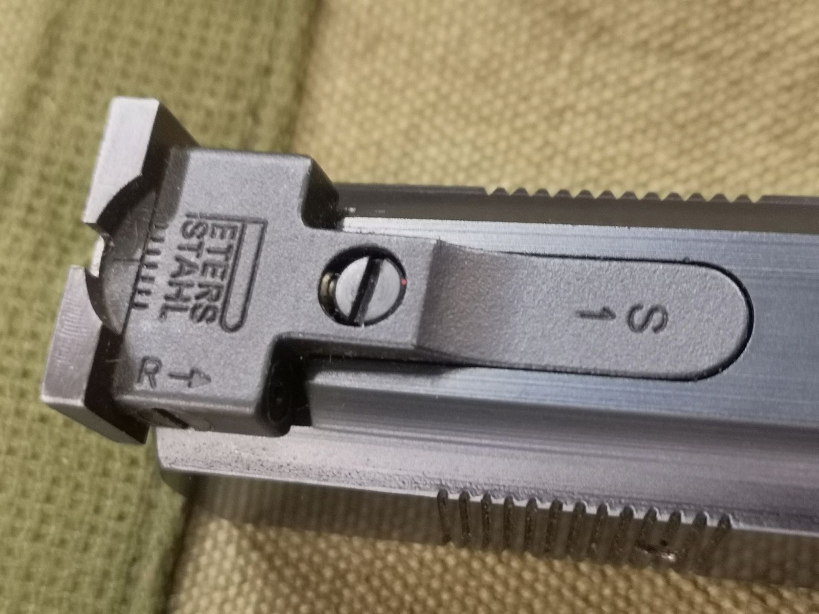 Browning High Power 9mm Para mit WS Peters Stahl PSWIII .22lr, Bild 7 von 10