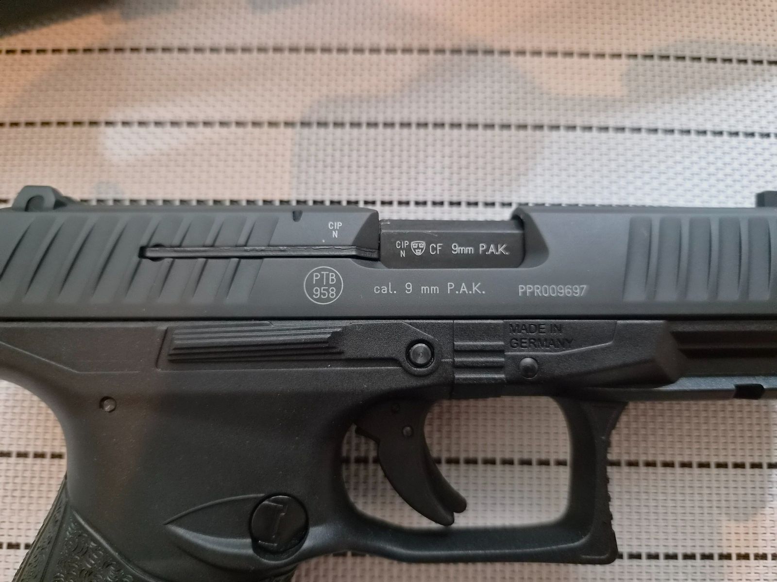 Walther PPQ M2 9mm P.A.K., immagine 3 di 5
