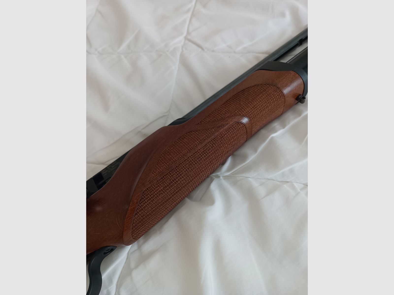 Absolutes Unikat: Walther Dominator Holzschaft 6,35mm (.25) – Kaum geschossen (ca. 150 Schuss)! + Alu-gefräste Laufbrille, 3x Custom Quickfill-Kartuschen & 4 Magazine