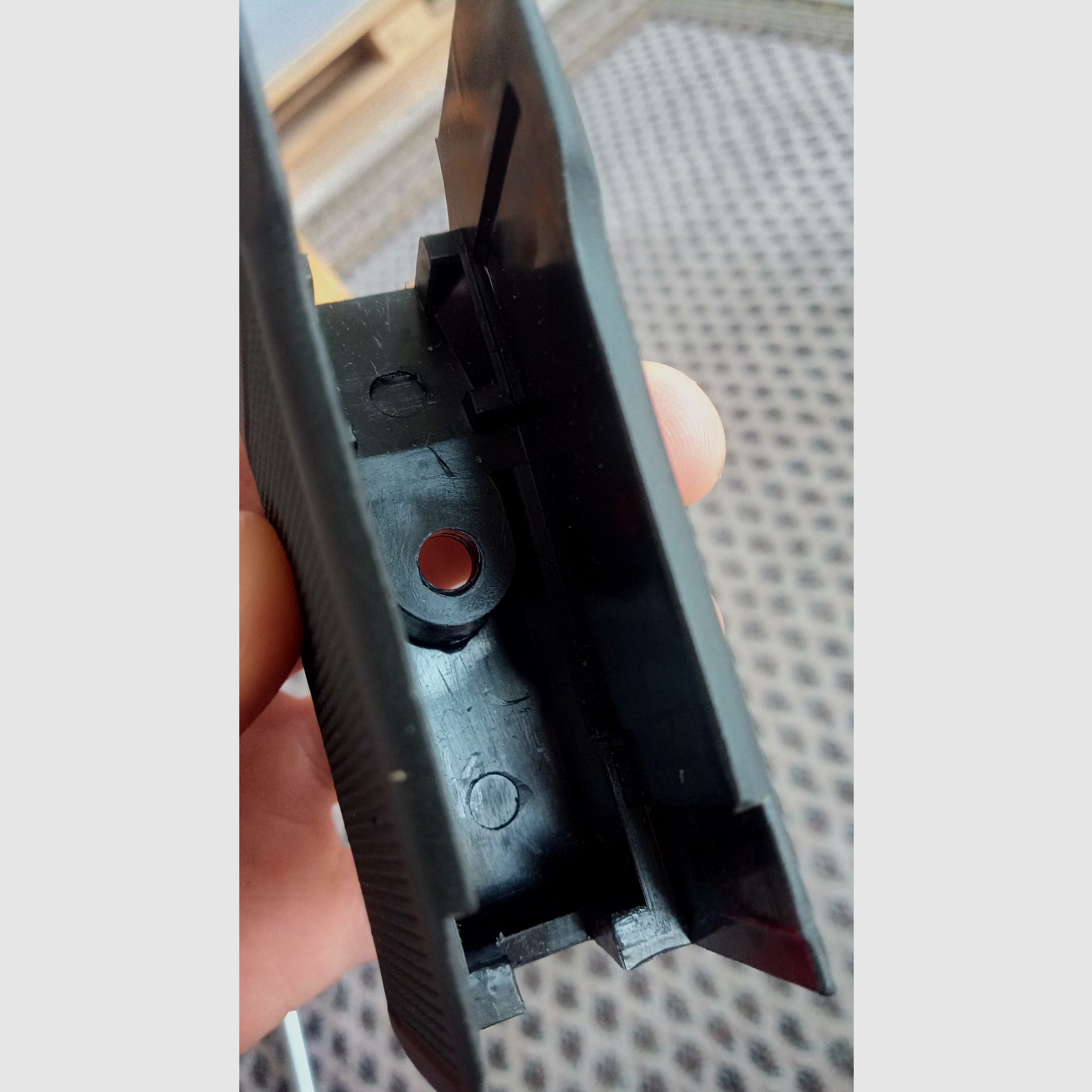 Makarov PMM Polymeer Grip / Gripplaat voor Russisch 12 schots Hi-Cap magazijn ook geschikt voor Baikal Co2