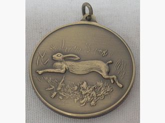 Jagdmedaille Hase-bronze - 40 mm, Ring und Öse