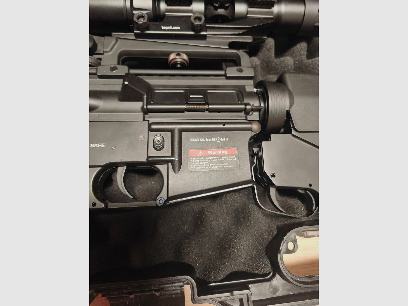 E&C M16 w tym M203 UGL S-AEG Wersja 3 w tym akcesoria