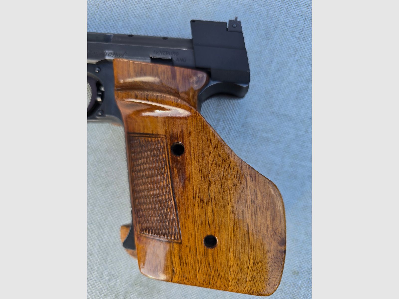 Hämmerli 208 International in .22lr Sportgriff rechts