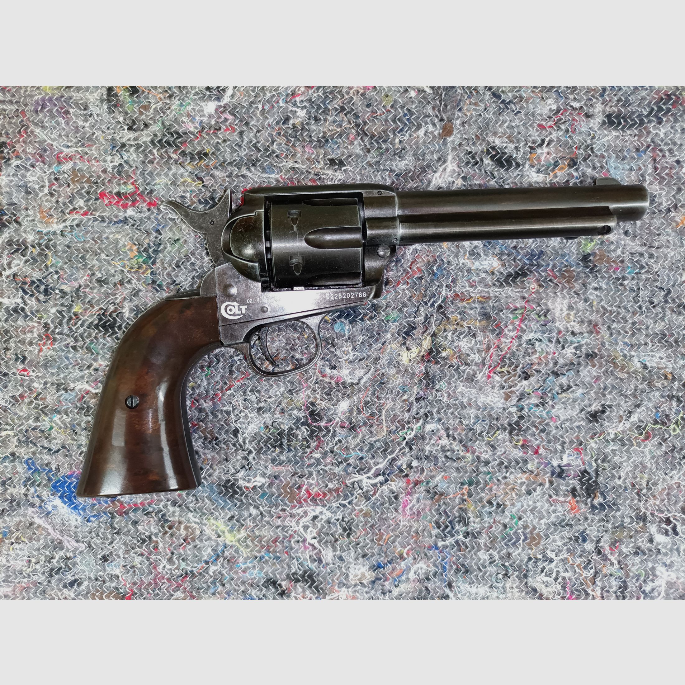 Legends Cowboy Rifle und Colt Single Action Army® SAA Co2-Revolver