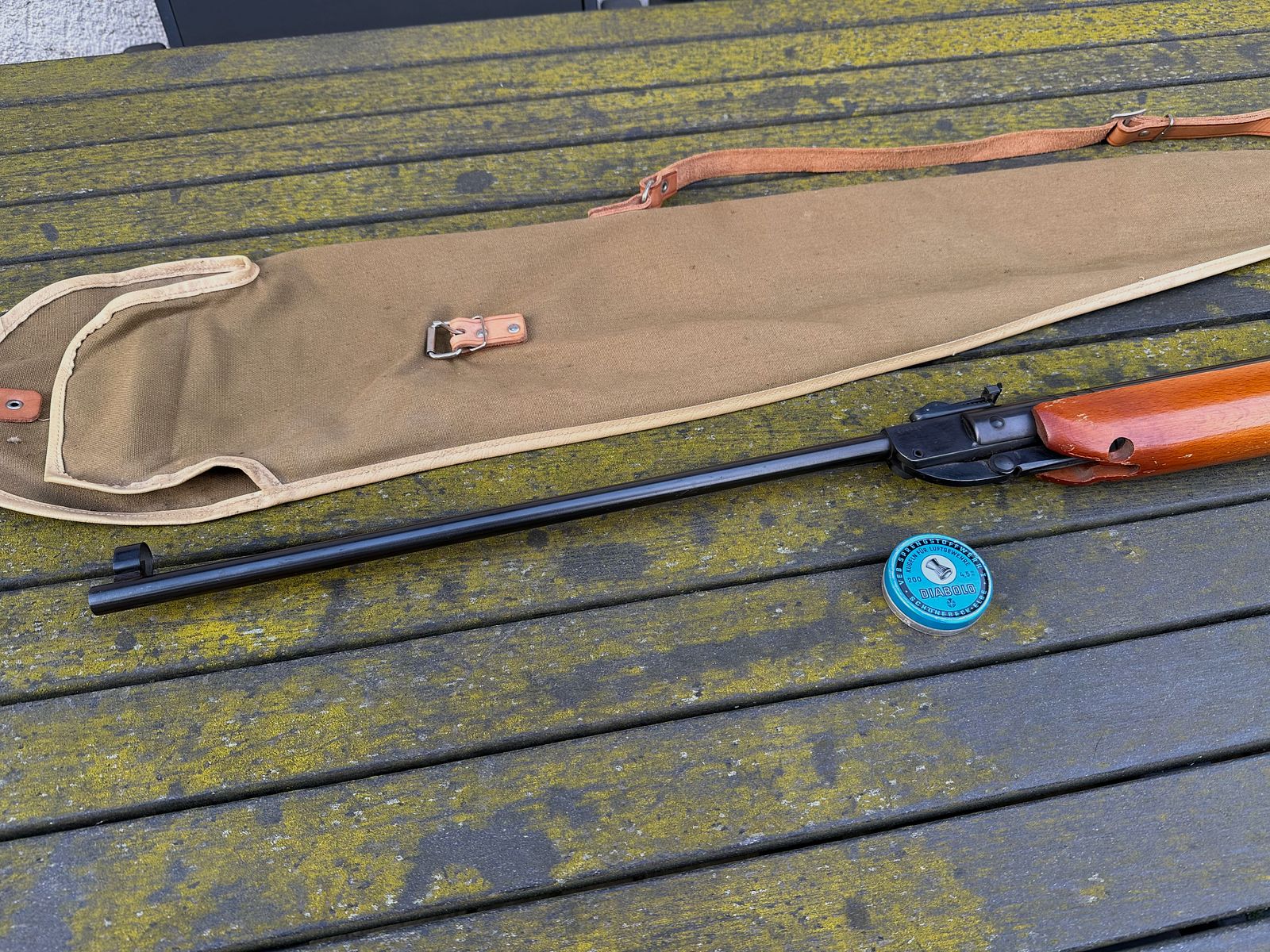 Fucile ad aria compressa DDR Haenel modello 303 con borsa