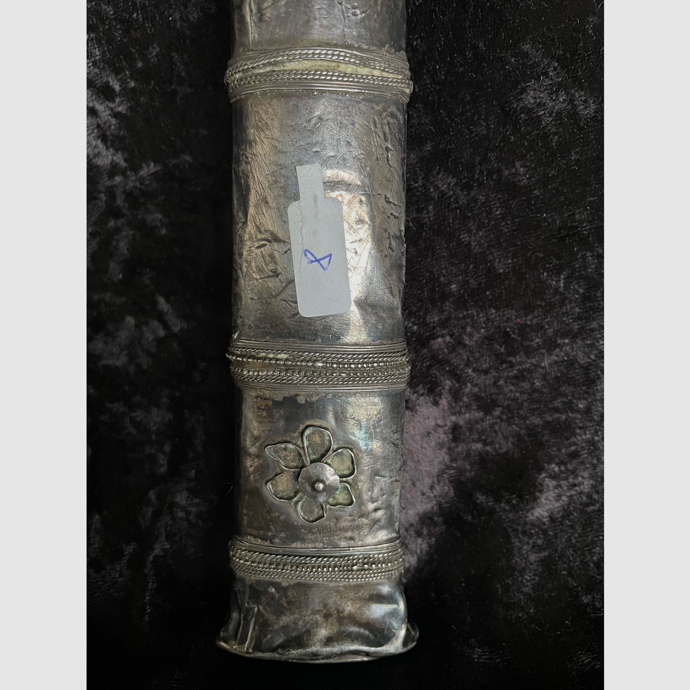 Antyczny srebrny nóż Dha – Myanmar (Birma) XIX w. – uchwyt z morskiej kości słoniowej/kości