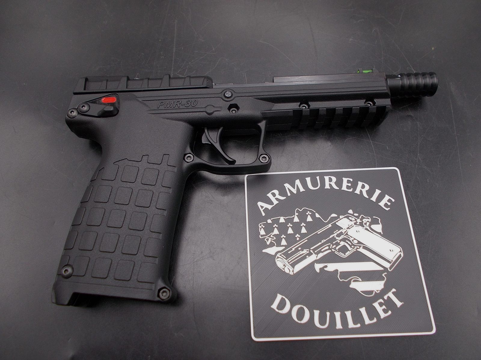 Pistole KELTEC PMR 30 KALIBER .22 Winchester Magnum mit Flammenblende (GEBRAUCHT), Bild 2 von 6