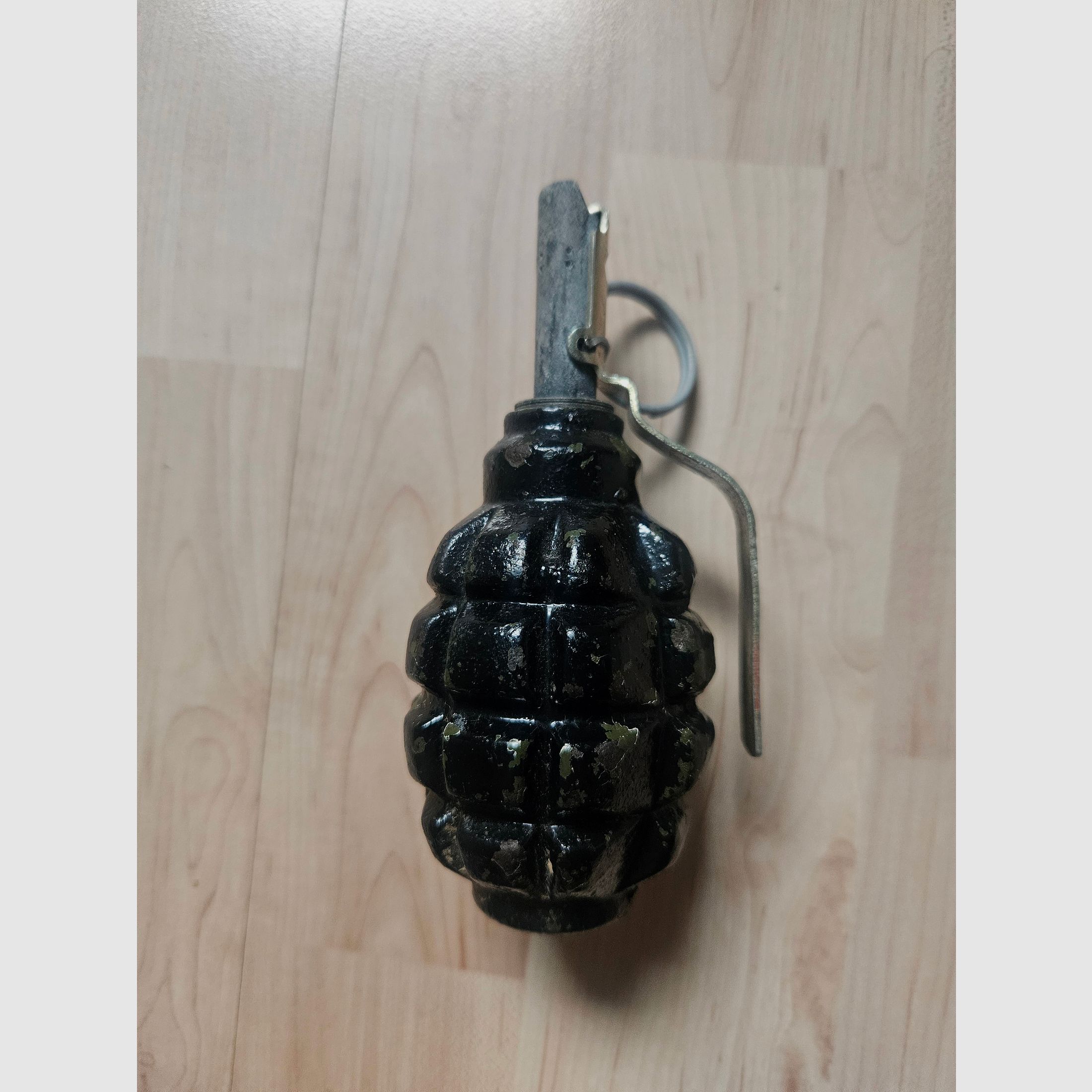 DEKO Granada de mano