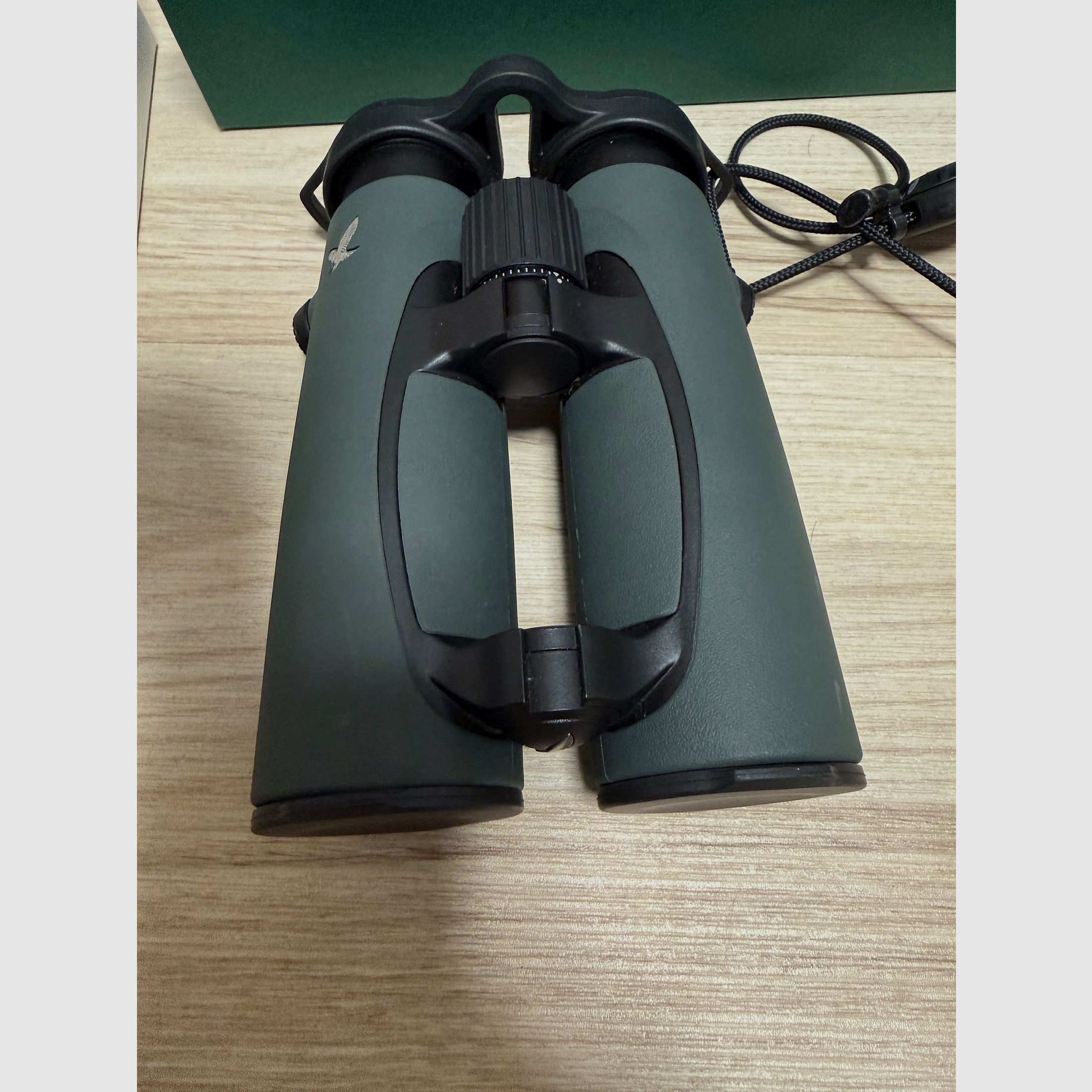 Swarovski EL 8.5x42 WB binoculars as good as new