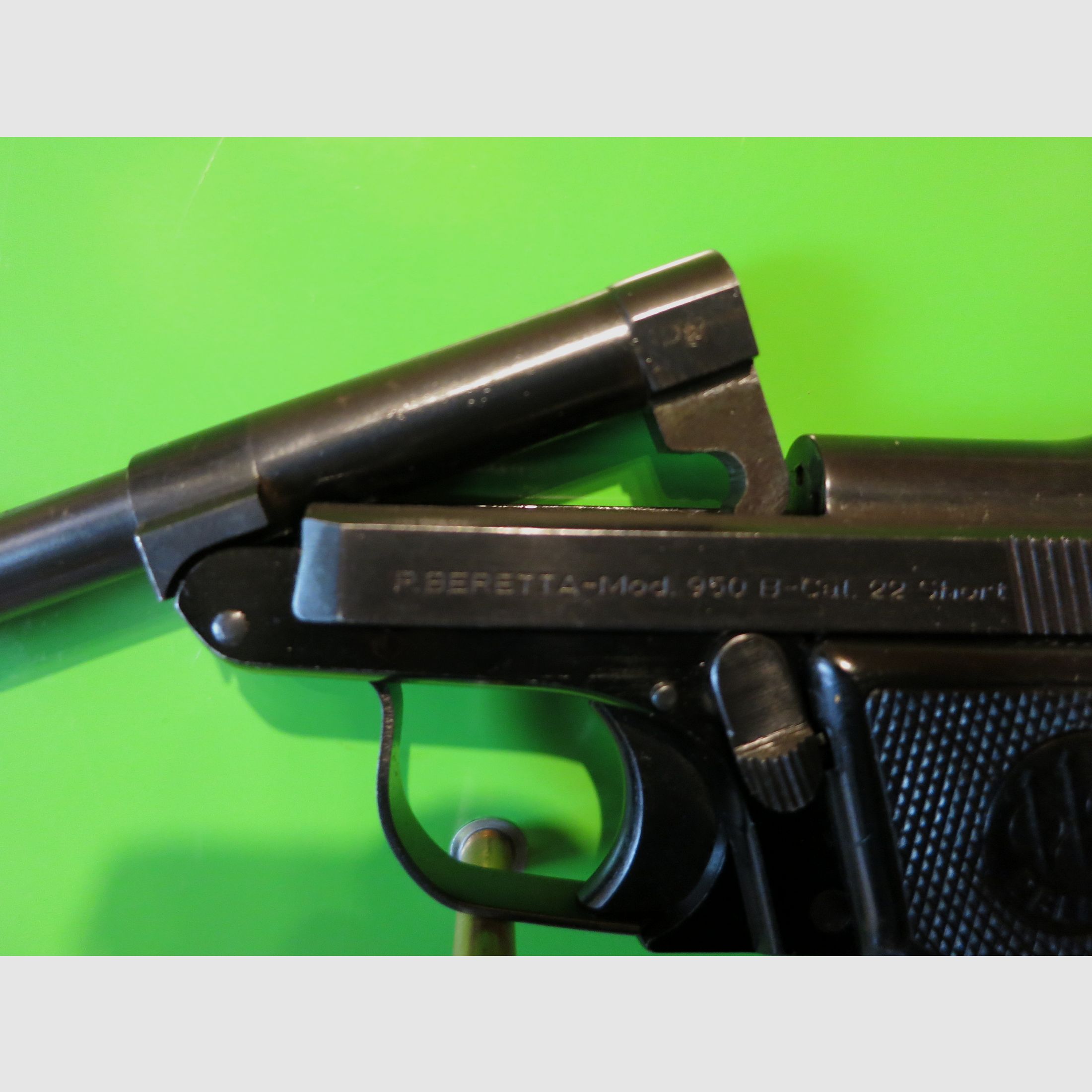 Beretta 950B halbautomatische Kipplauf-Pistole .22 Short       #75-, Bild 2 von 8
