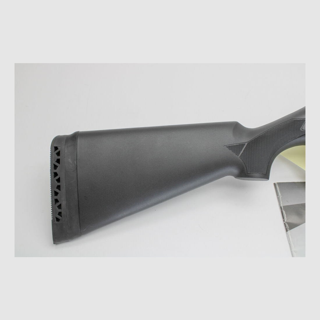 Strzelba powtarzalna z przednim chwytem AKKAR TK355 kal. 12/76 z kompletnym wymiennym choke 12/76