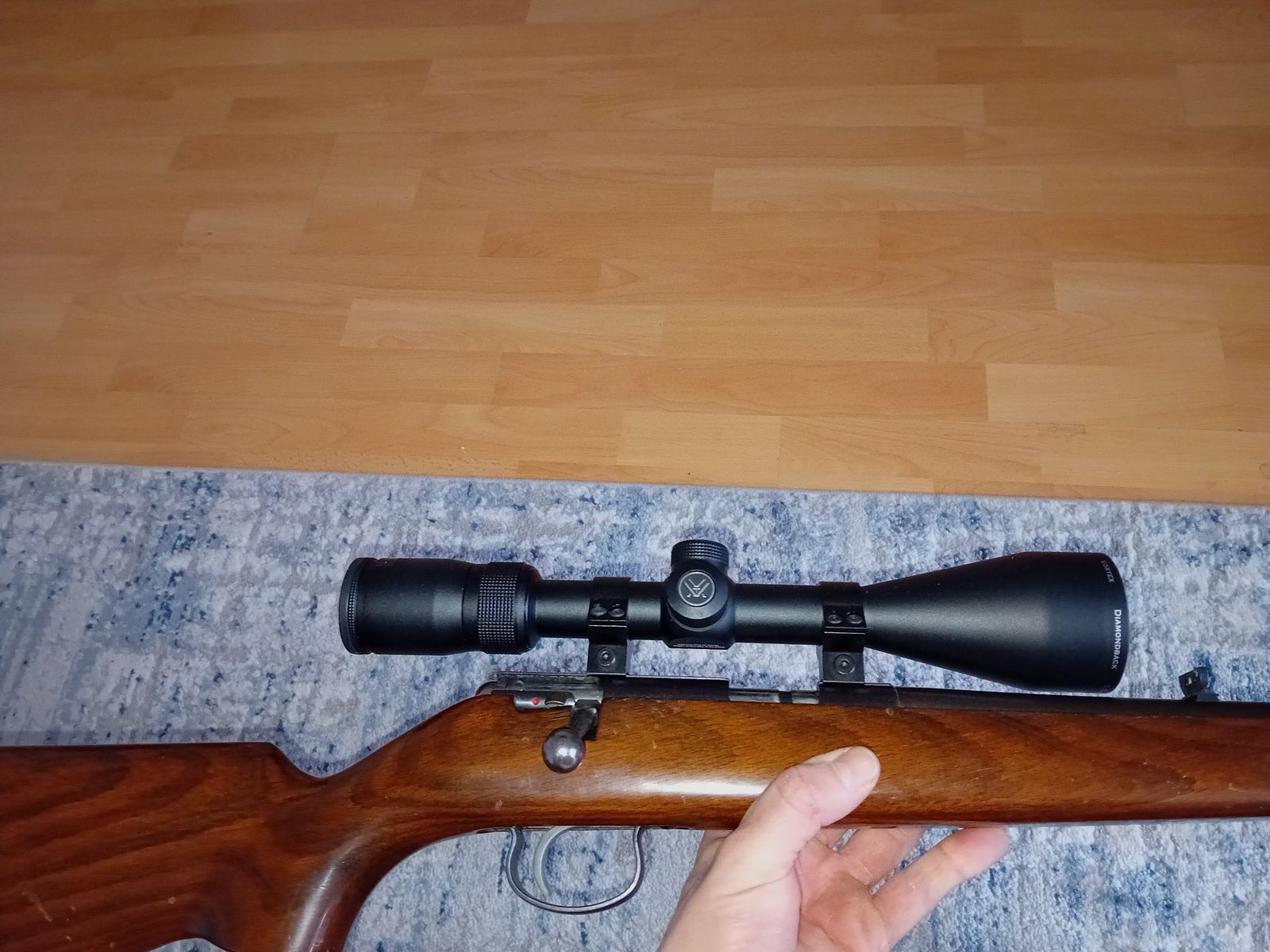 Karabin Anschütz model 1393 kal. 22 z lunetą Vortex Diamondback 3,5-10x50