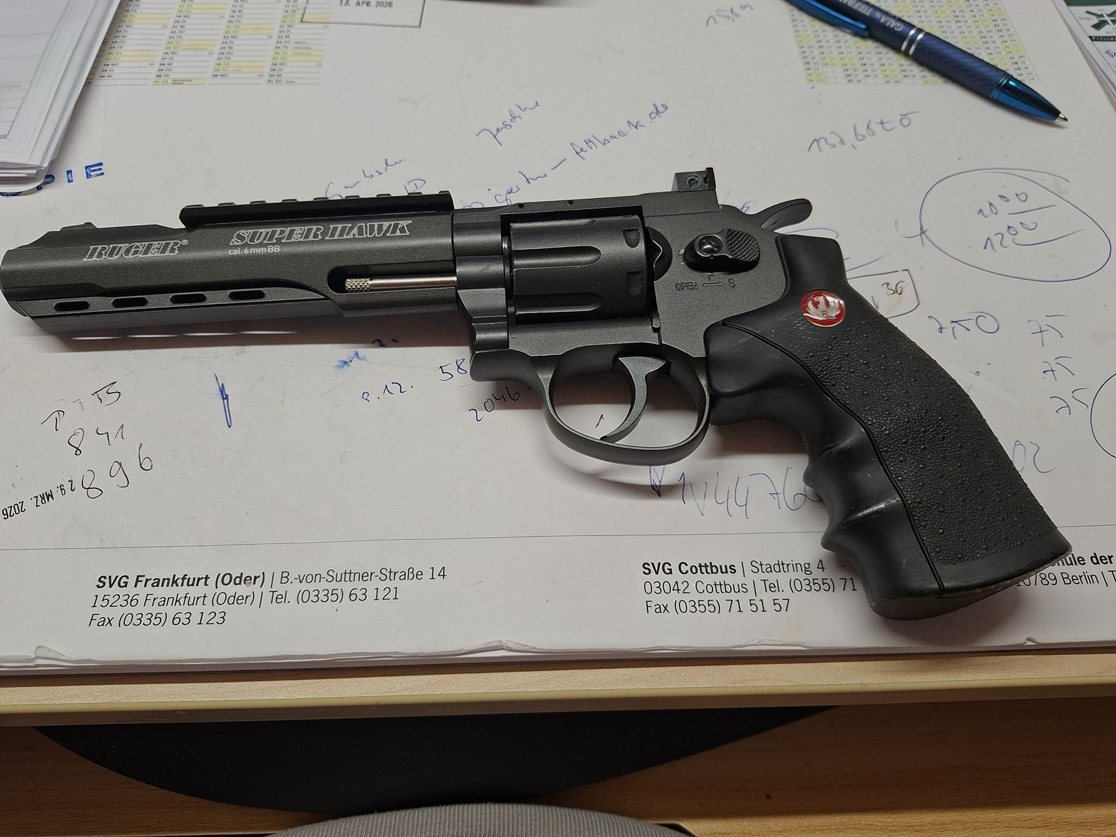 Rewolwer Ruger Super Hawk