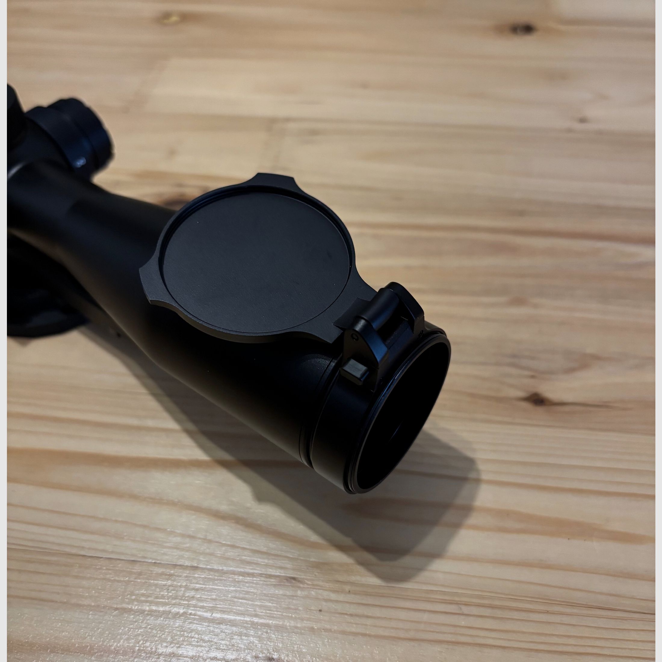 Leica Fortis 6 1,8-12x 42i inkl. Flip Cover