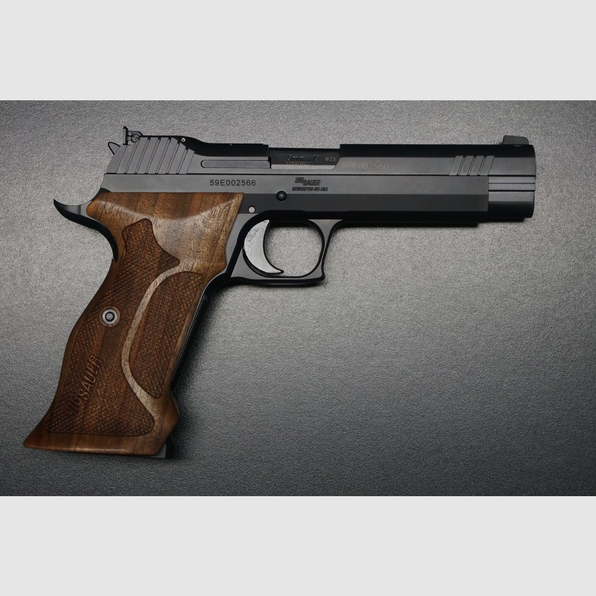 Sig Sauer 210 Target, Bild 1 von 4