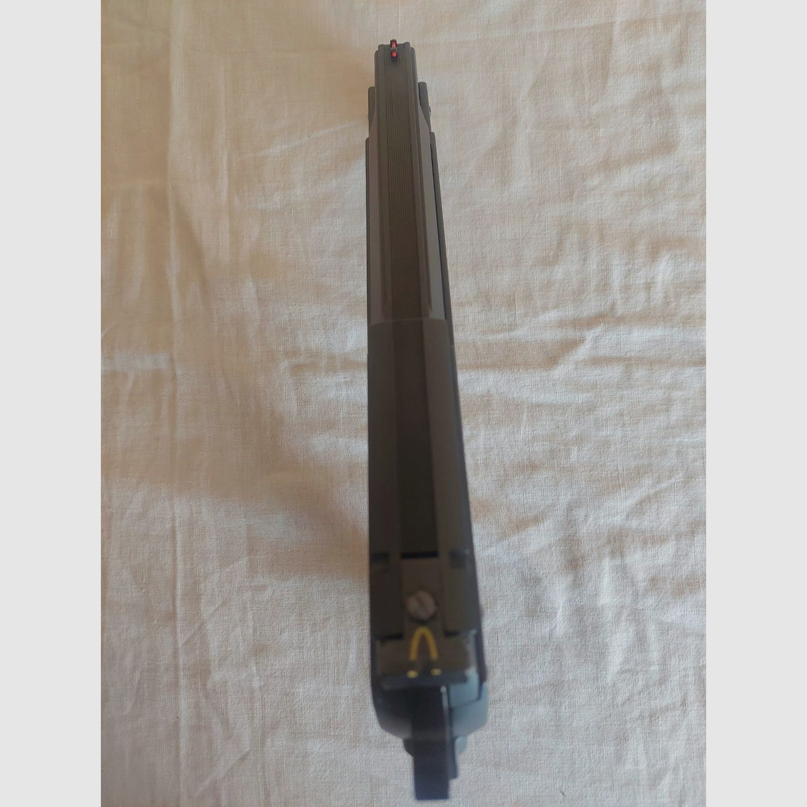 Weihrauch HW45 pistola ad aria compressa 5,5 mm Diabolo brunita + accessori, immagine 14 di 16