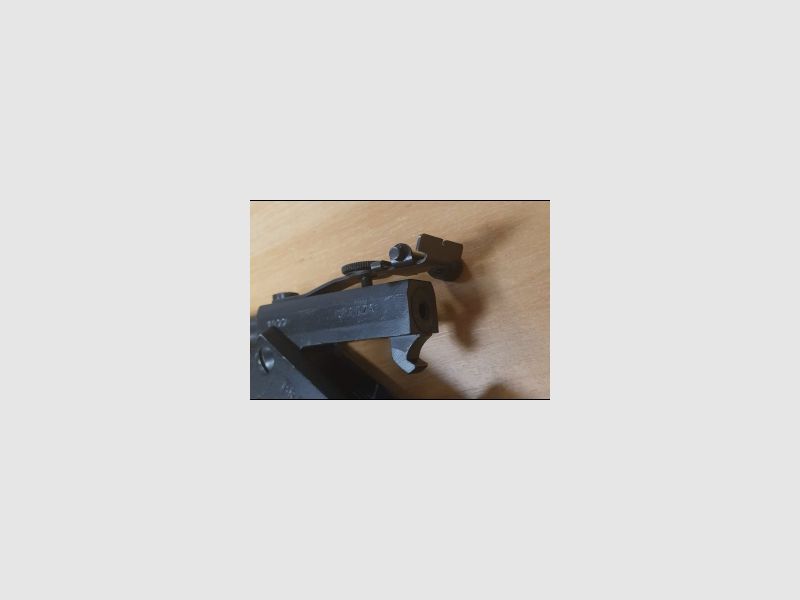 Pistolet pneumatyczny Łucznik wz. 1970, zdjęcie 8 z 11