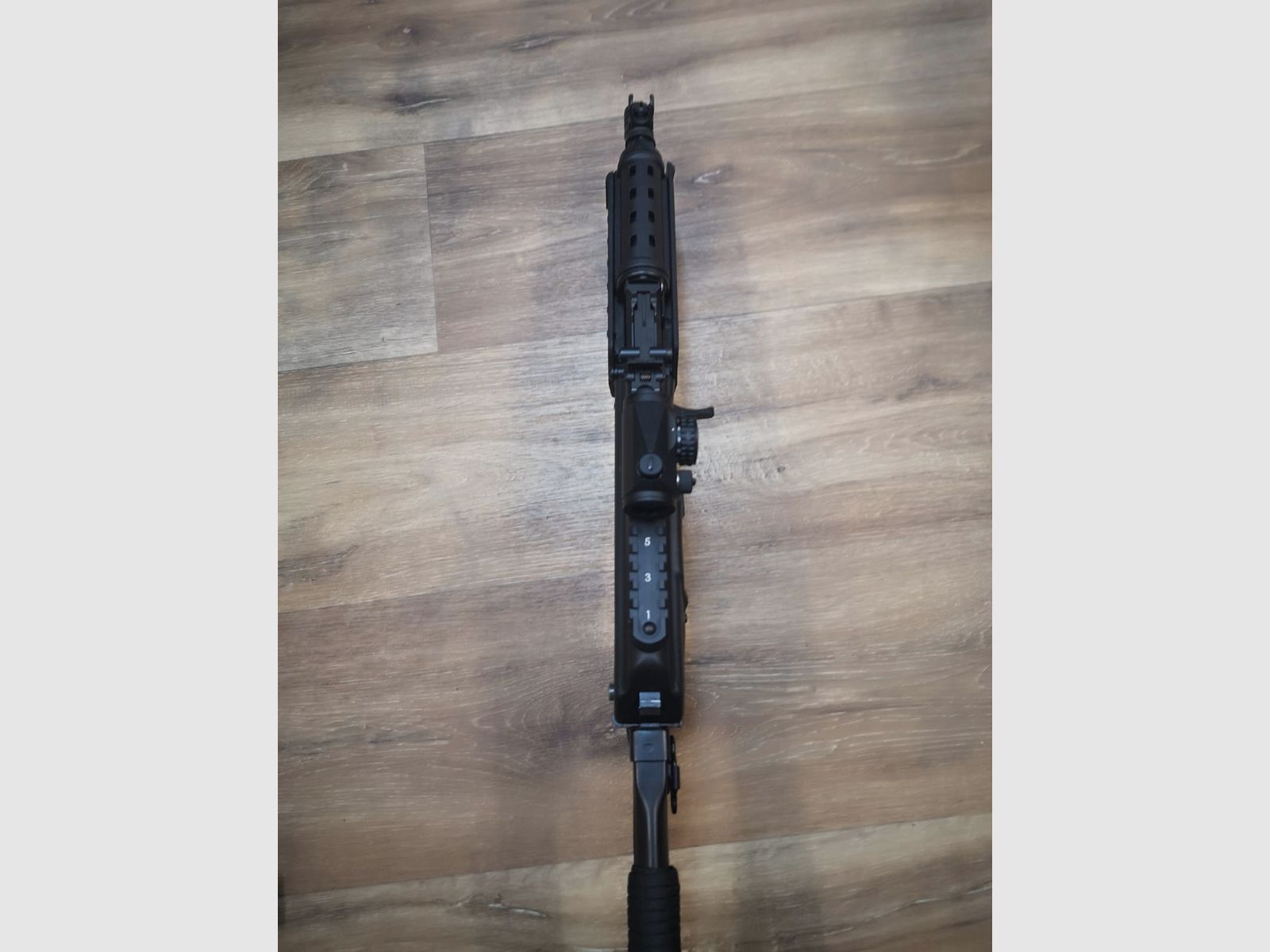 Kalaschnikov USA - KR-9 SBR Sport, carabine semi-automatique en calibre 9mm Luger, PCC, avec 6 chargeurs, mallette et certificat BKA, état d'origine - Limité