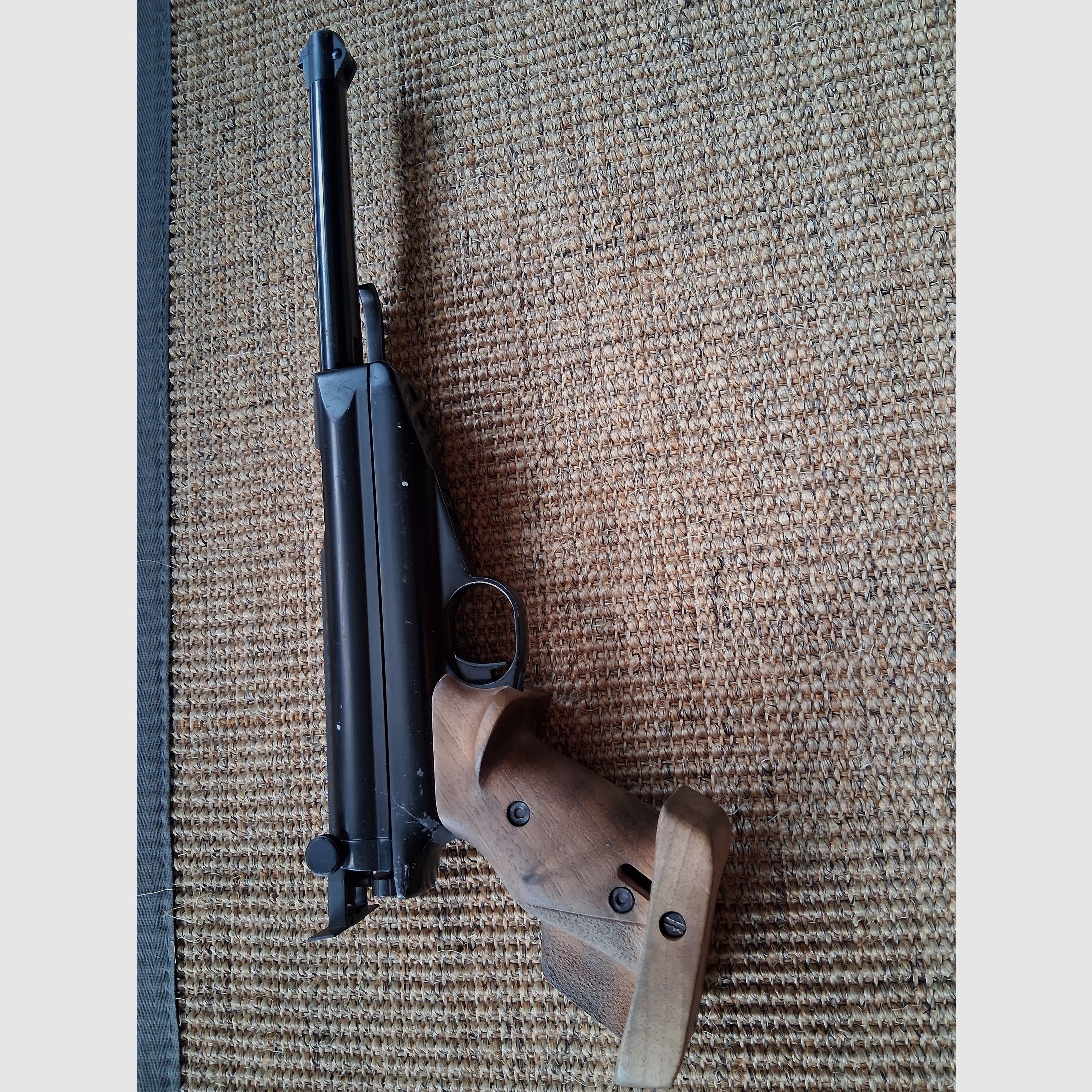Luftpistole  Feinwerkbau FWB Mod. 65