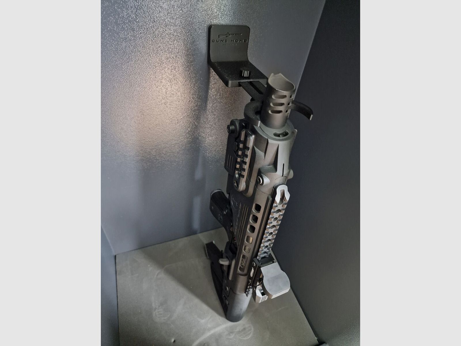 Gunshome uG GUN-i-FLEX Waffenschrank HUNTER ZIBBE Klasse 1 für 14LW