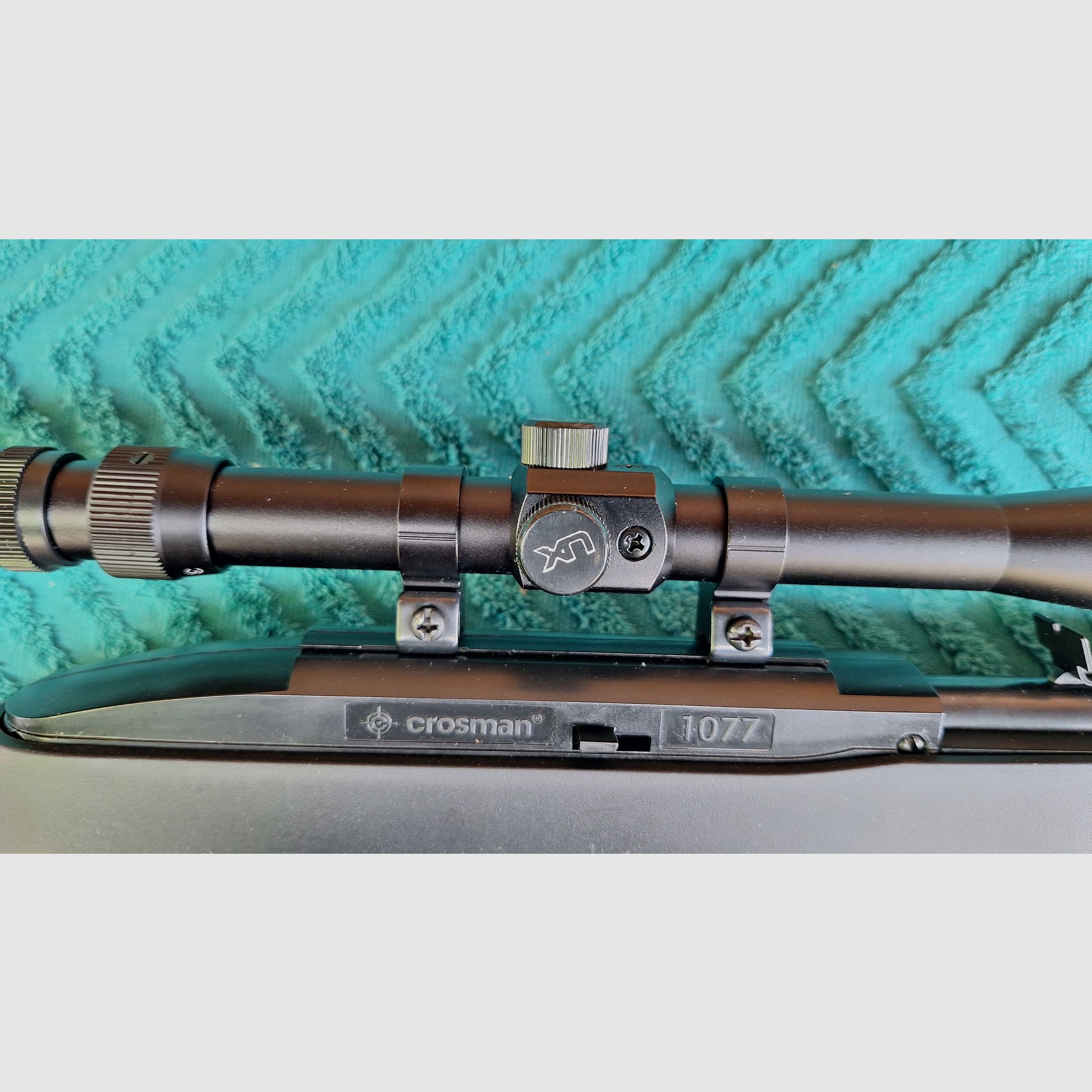 Crosman 1077 Co2 Gewehr 4,5 mm Diabolo mit Zielfernrohr