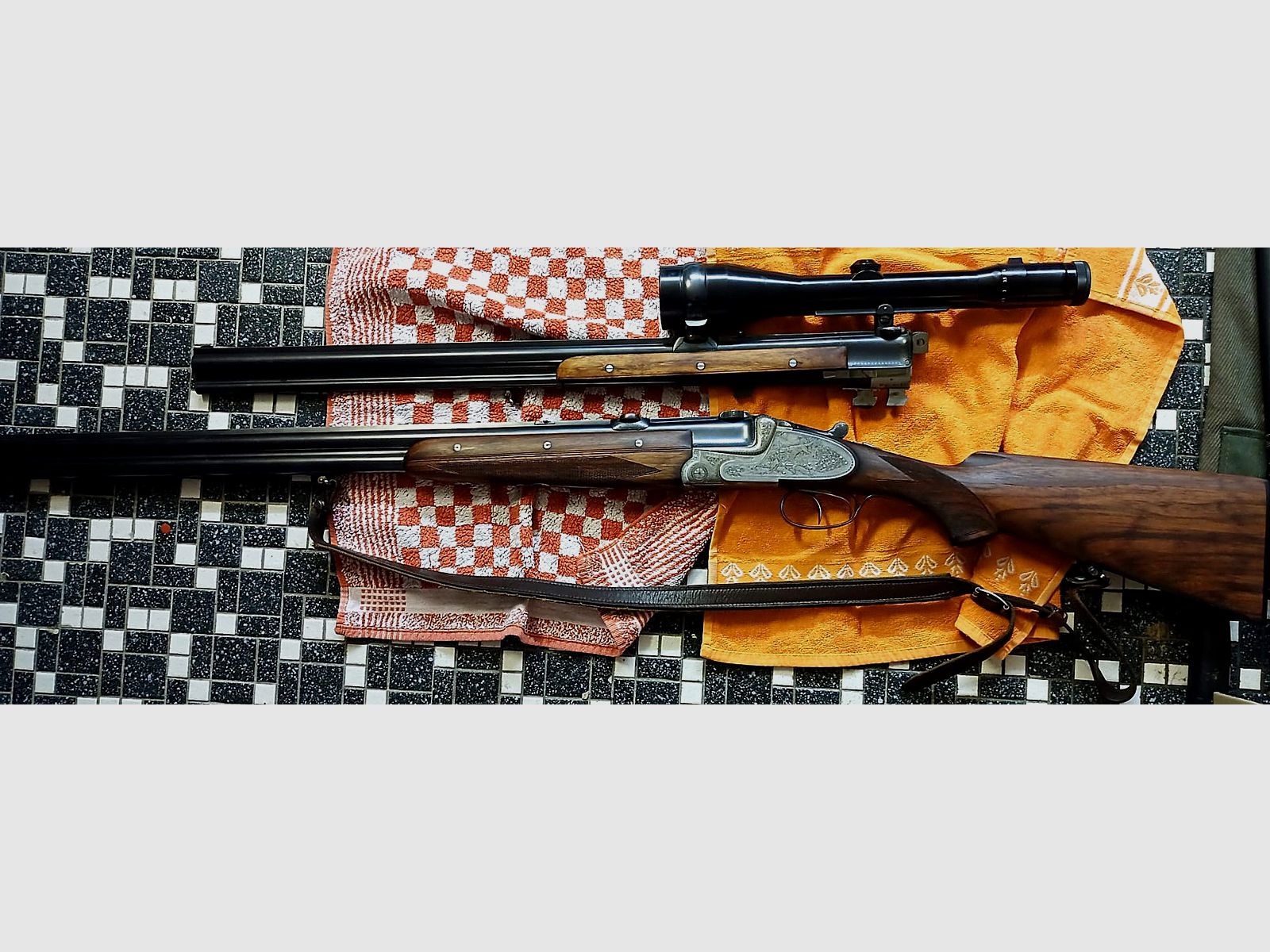 BÜHAG Suhl 24 E fusil superposé 16/70 + canon interchangeable 16/70 / 7x65R – CROSSE GAUCHE, plaques latérales, gravure, Zeiss 2,5-10x56, état top, image 1 sur 9