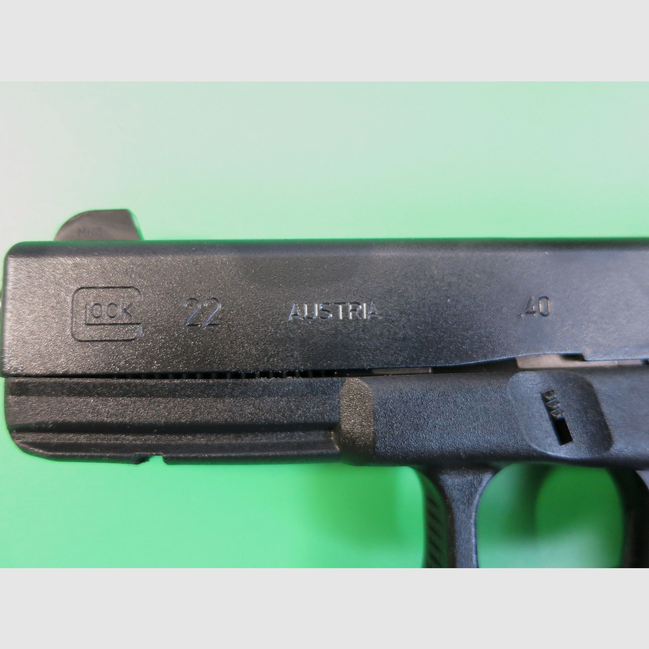 Self-loading pistol GLOCK 22 Gen3, cal. .40 S+W, display piece #64