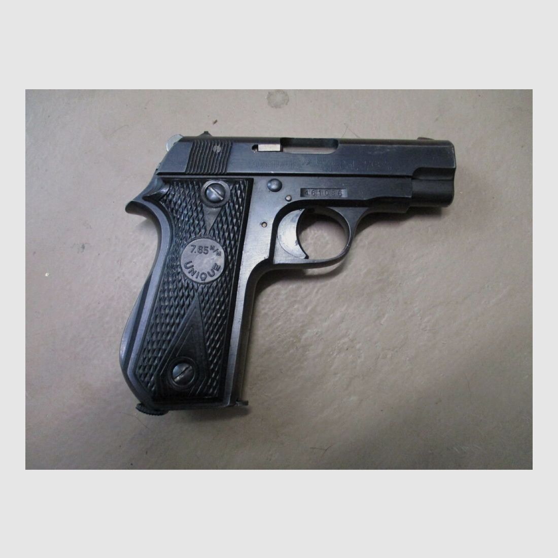Pistol Unique Mod. 51 7.65 mm Browning 51