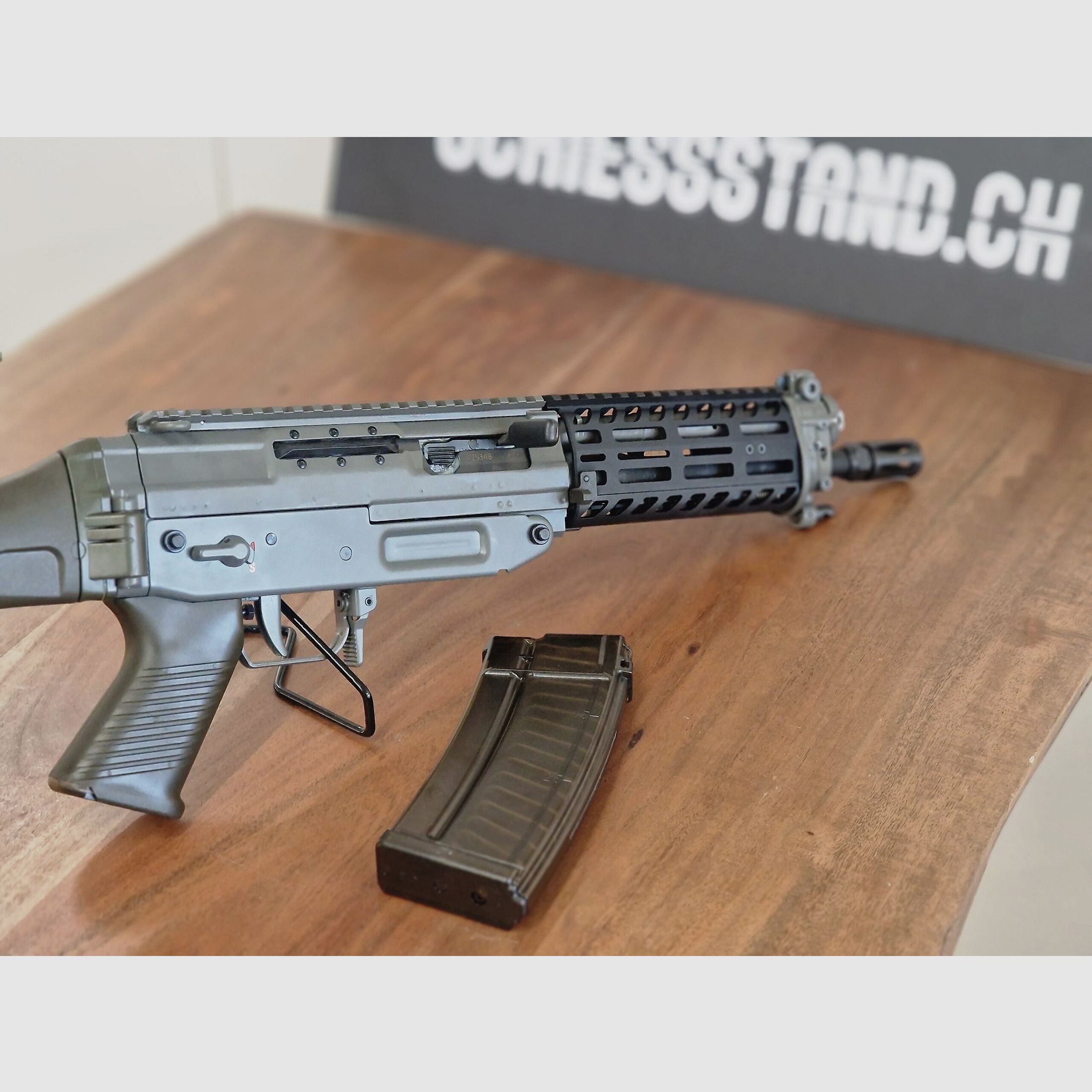 Sig Sauer – Halbauto / SG553 / .223 Rem / Grün, Bild 2 von 9