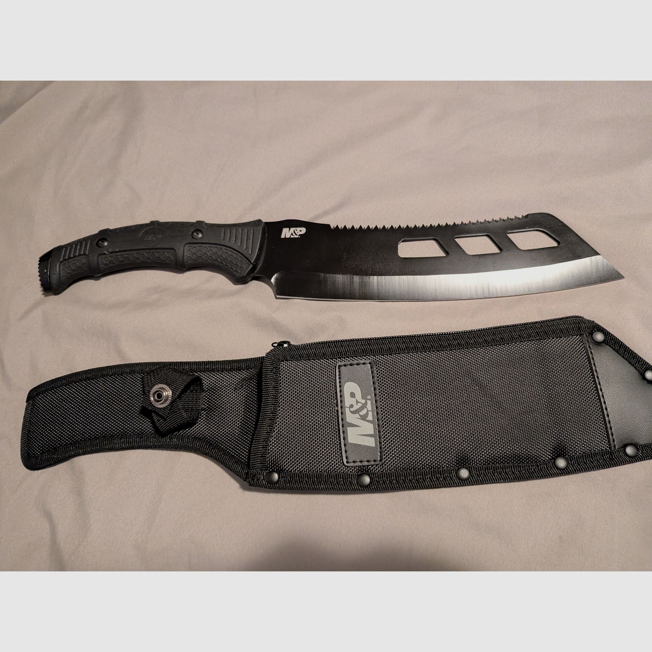 Smith & Wesson - Machete - Extraction and Evasion