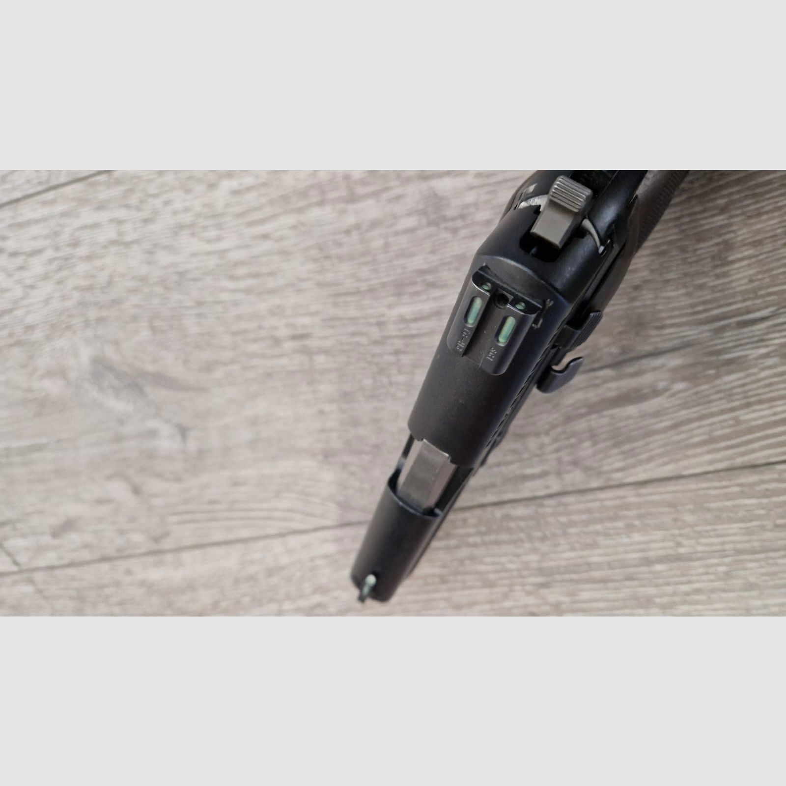 P226, Bild 2 von 3