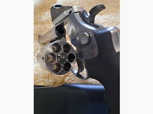 Revolver S&W Smith & Wesson 629-4 .44 Magnum 6,5" z Docter Optics używany