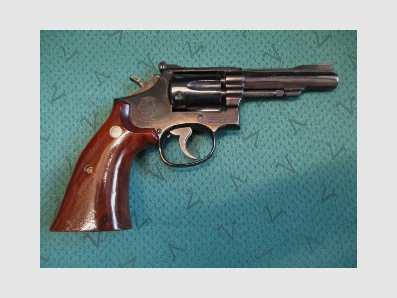 Revolver Smith & Wesson Modell 18 4 Zoll .22lr 18