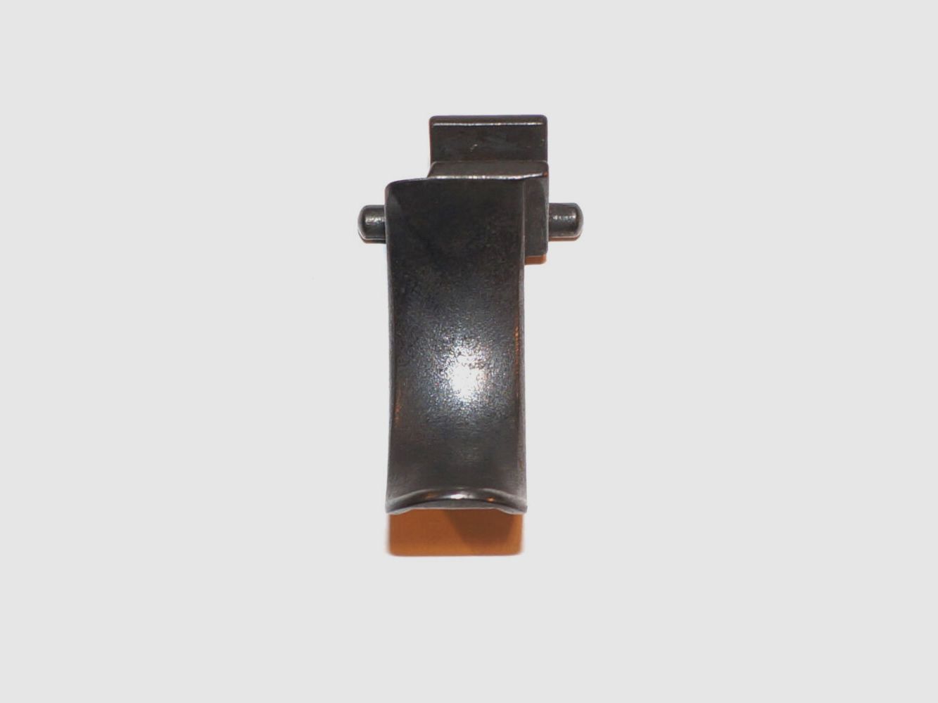 Fabryka broni w Bernie Używany spust do szwajcarskiego pistoletu ordynansowego Parabellum 1929, kal. 7,65mmPara, W+F, P08