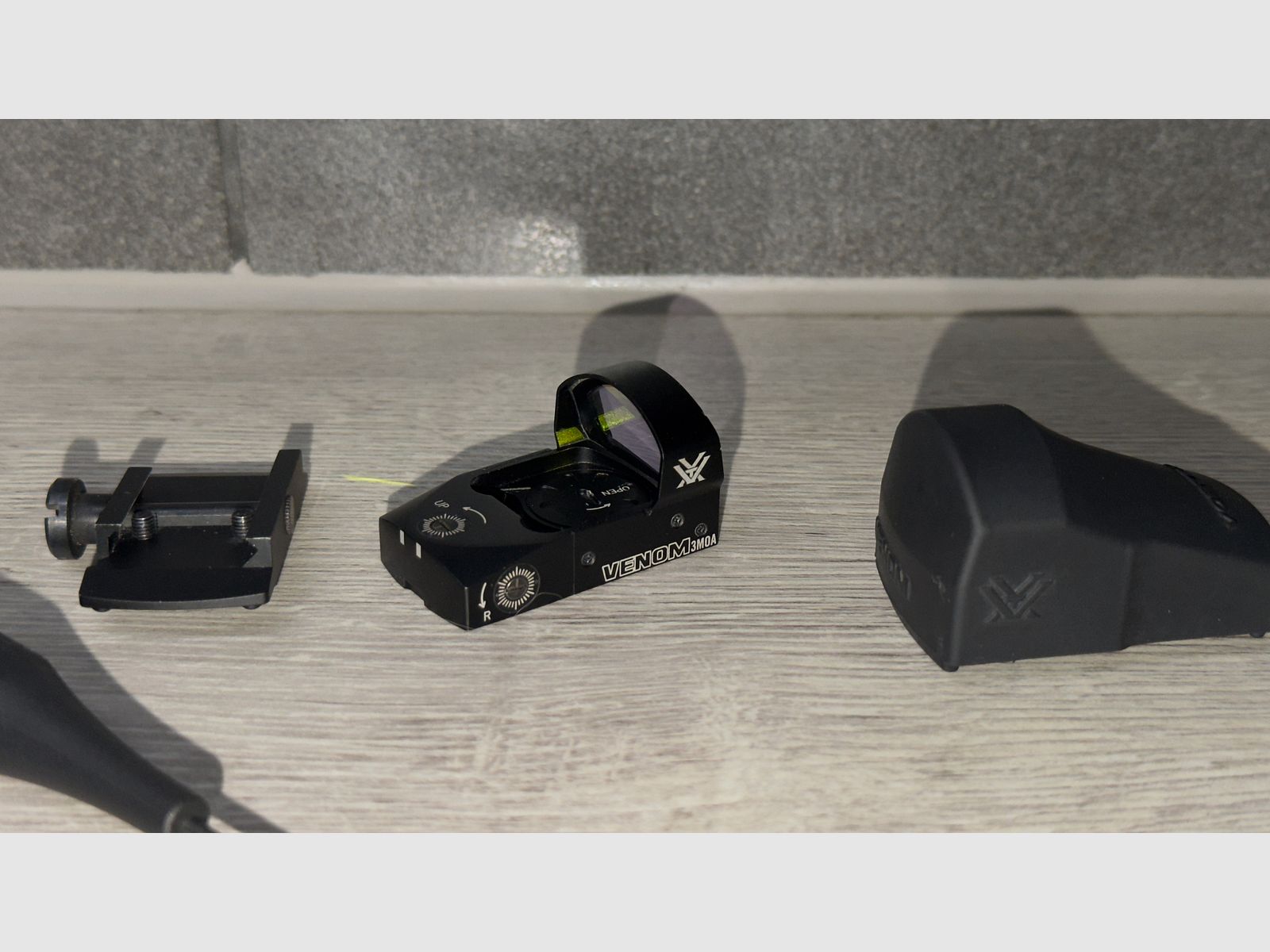 Red Dot Vortex Venom 3 MOA