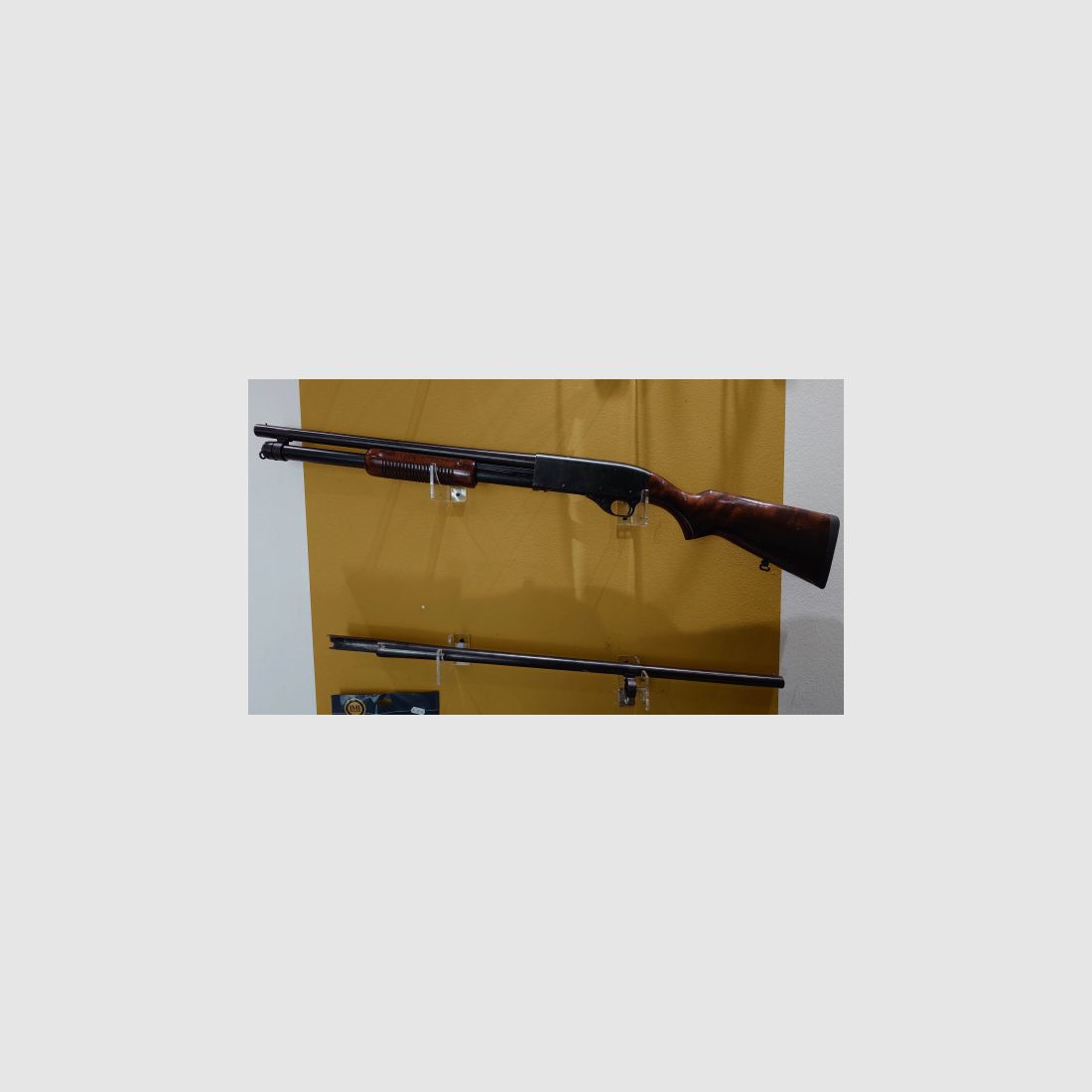 CBC 586P - 12/76 - FORWARD-BOLT-ACTION SHOTGUN WITH 2ND BARREL