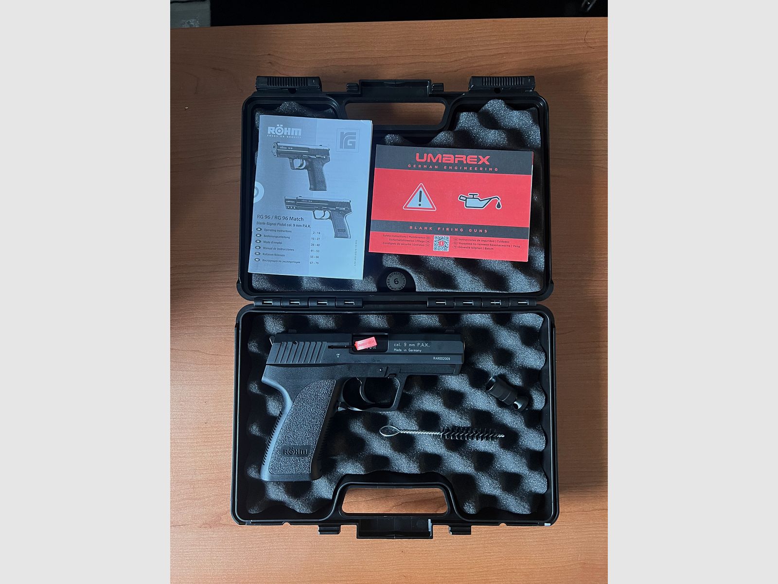 Röhm RG 96 gas signal pistol 9mm P.A.K. – full set in original packaging