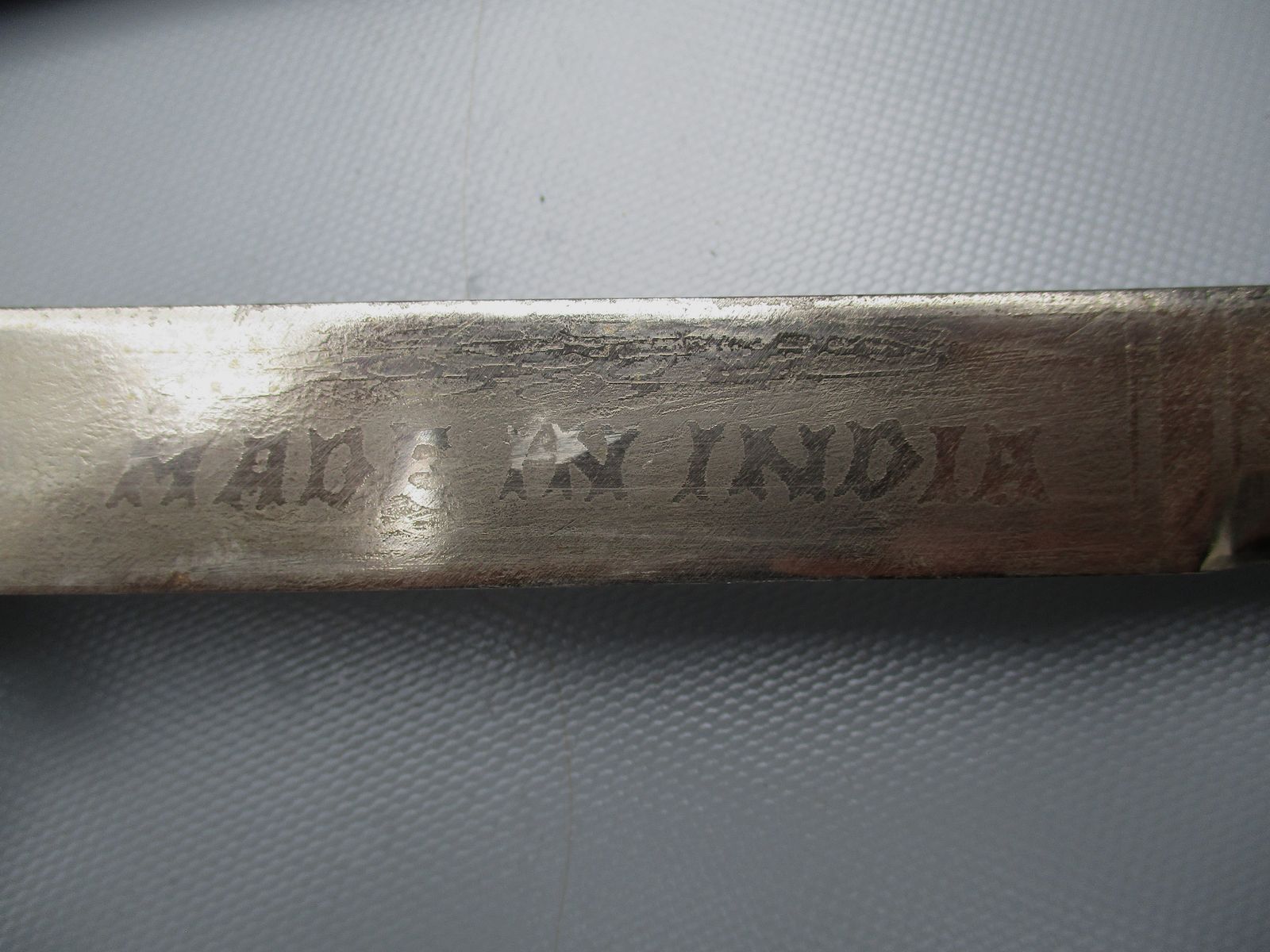 Indischer Säbel / Schwert mit Holzscheide