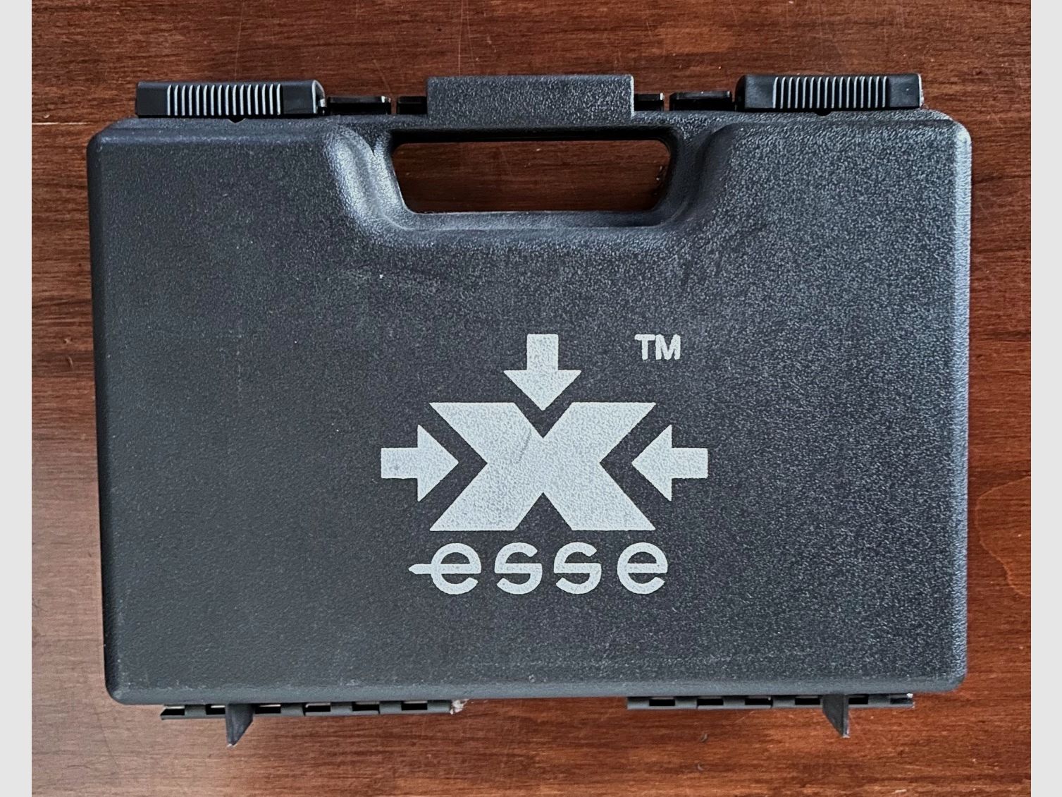 Pistole Hämmerli X-Esse Sport .22 LR – wie neu – komplett mit Zubehör