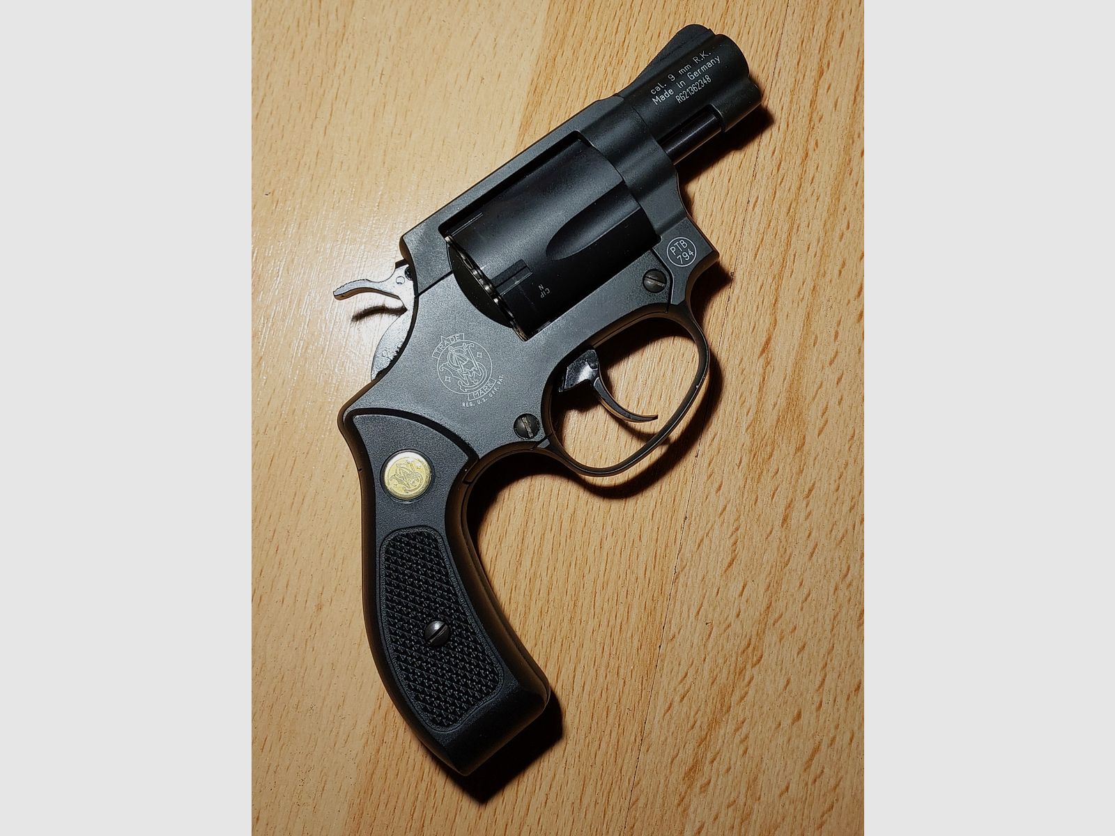 Smith & Wesson Chiefs Special blank firing revolver cal. 9mm R.K. blued (PTB 794)