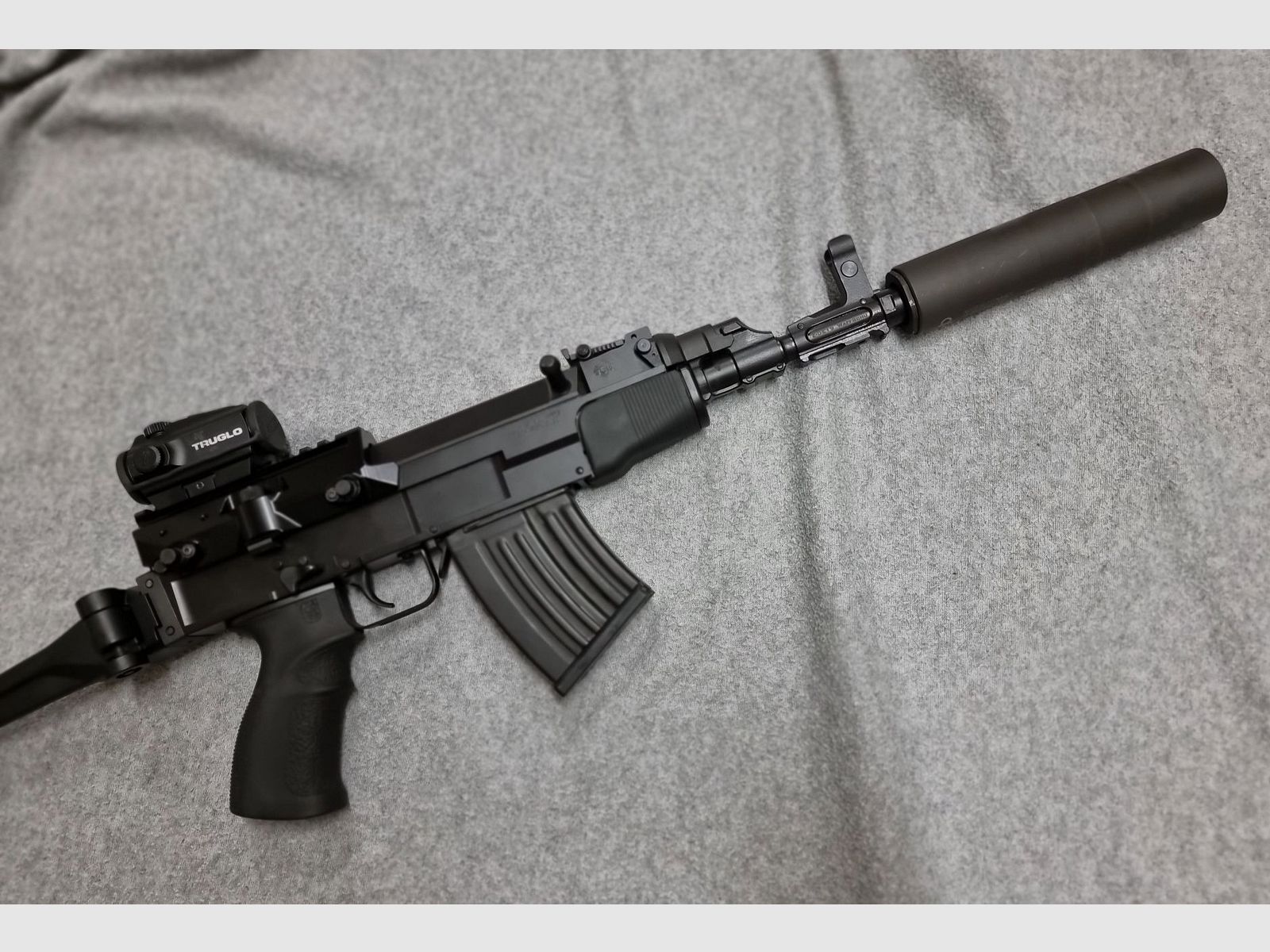 CSA VZ58 Sporter - cal. 7,62x39 - kompakte Büchse - mit Zubehör und Red Dot