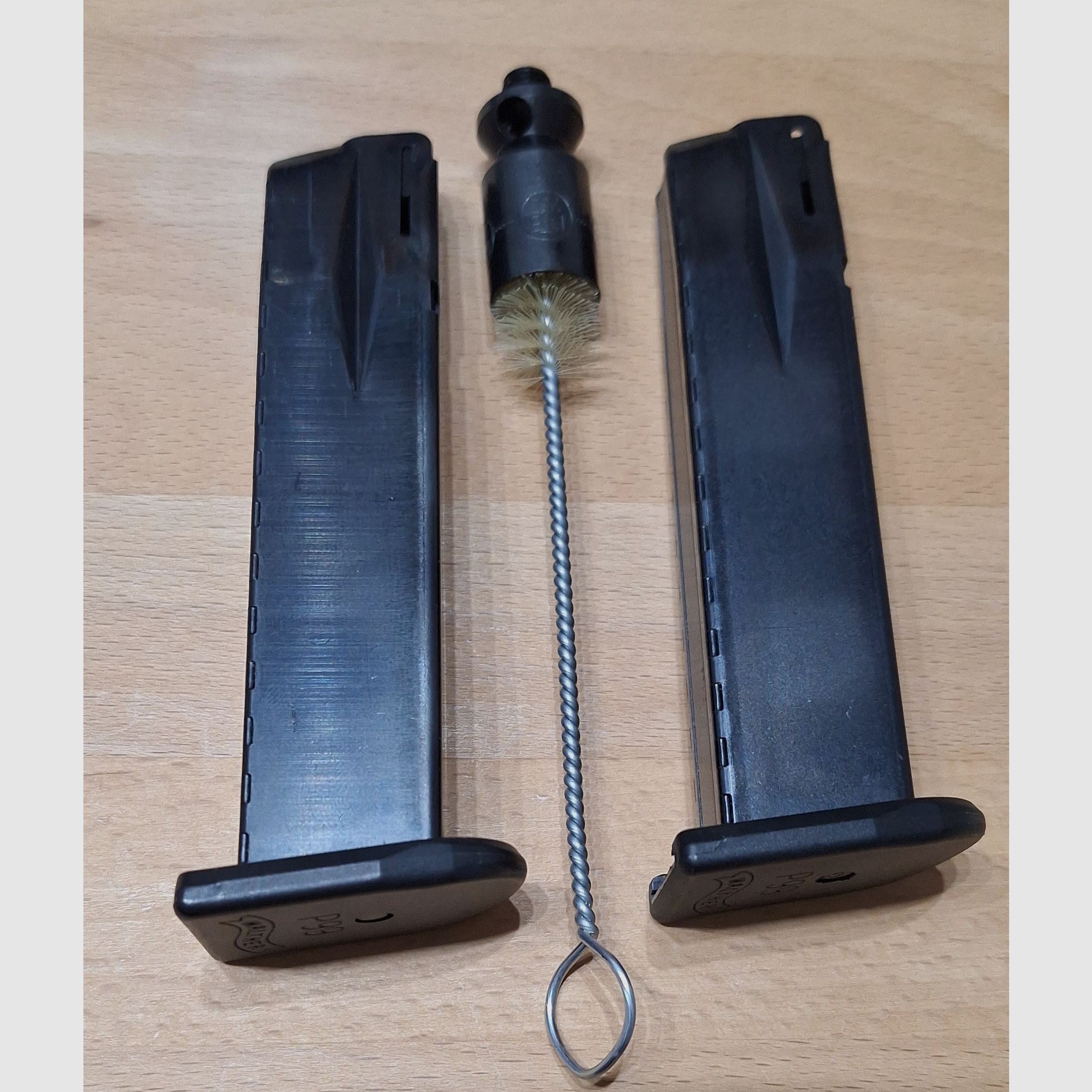 Walther P99 Schreckschuss PAK 9mm + 2 Magazine