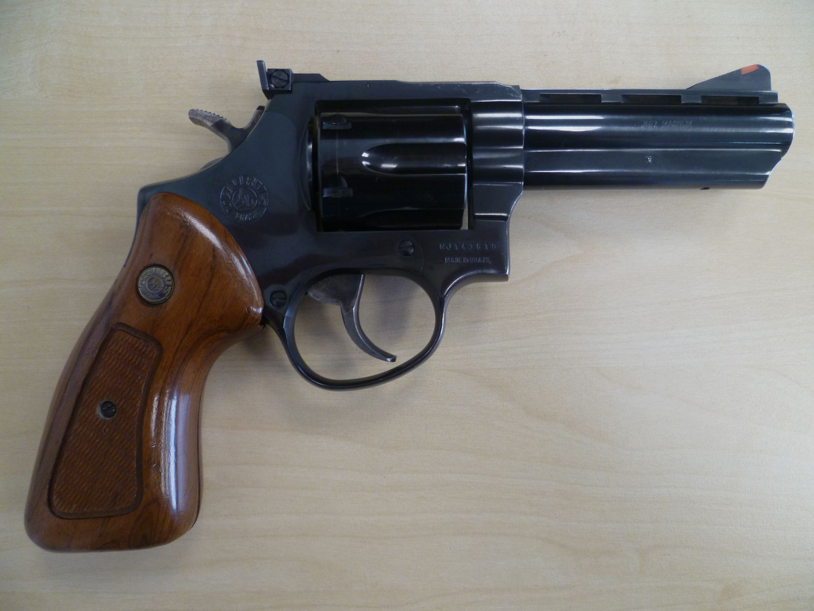 Revolver Taurus .357 Magnum 4"