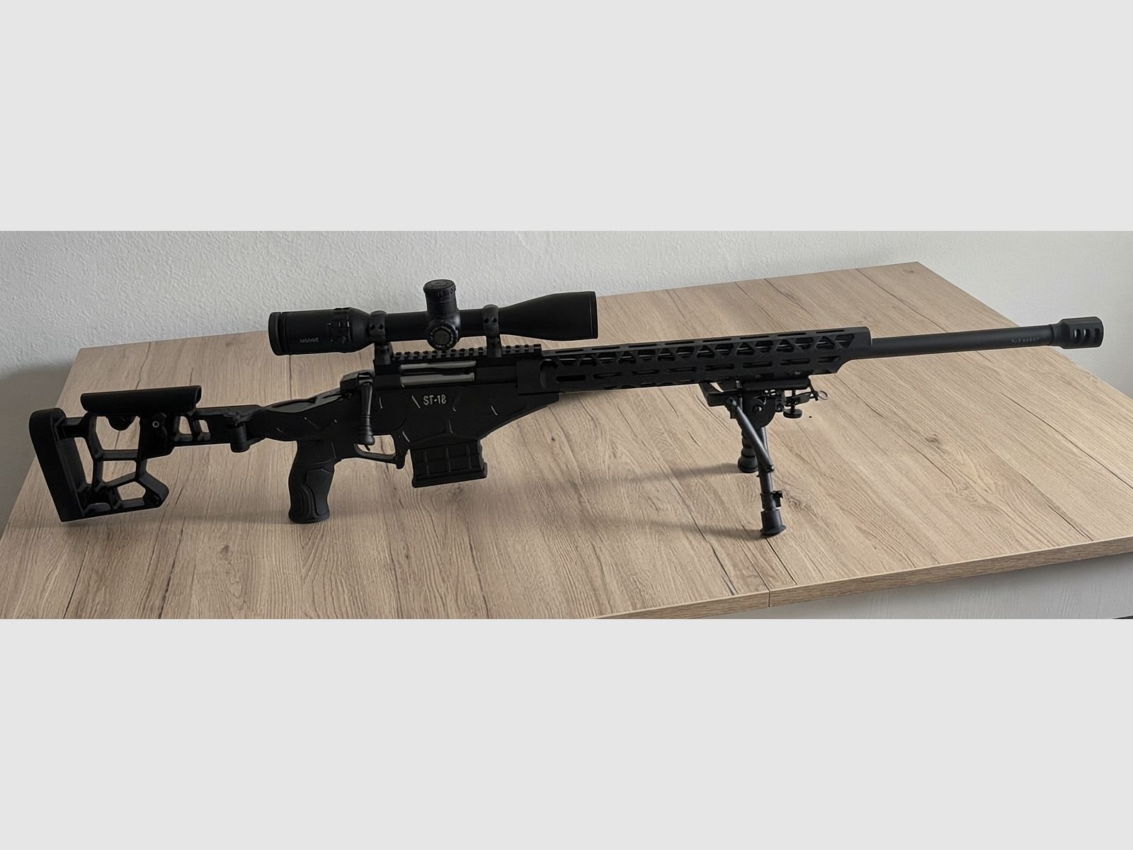Mercury sport karabin powtarzalny ST18 Key-Mod (Hawke Sidewinder 30 SF 4,5-14x44), zdjęcie 1 z 3
