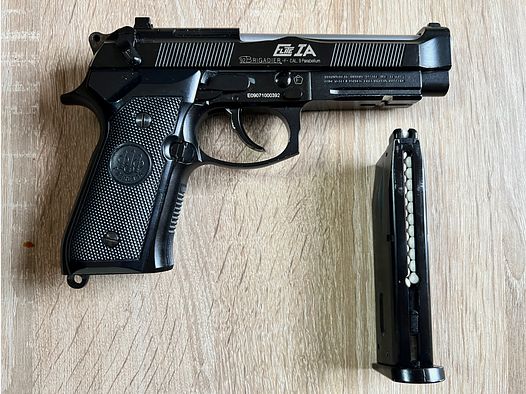 KJW Airsoft Elite IA M9a1 Beretta