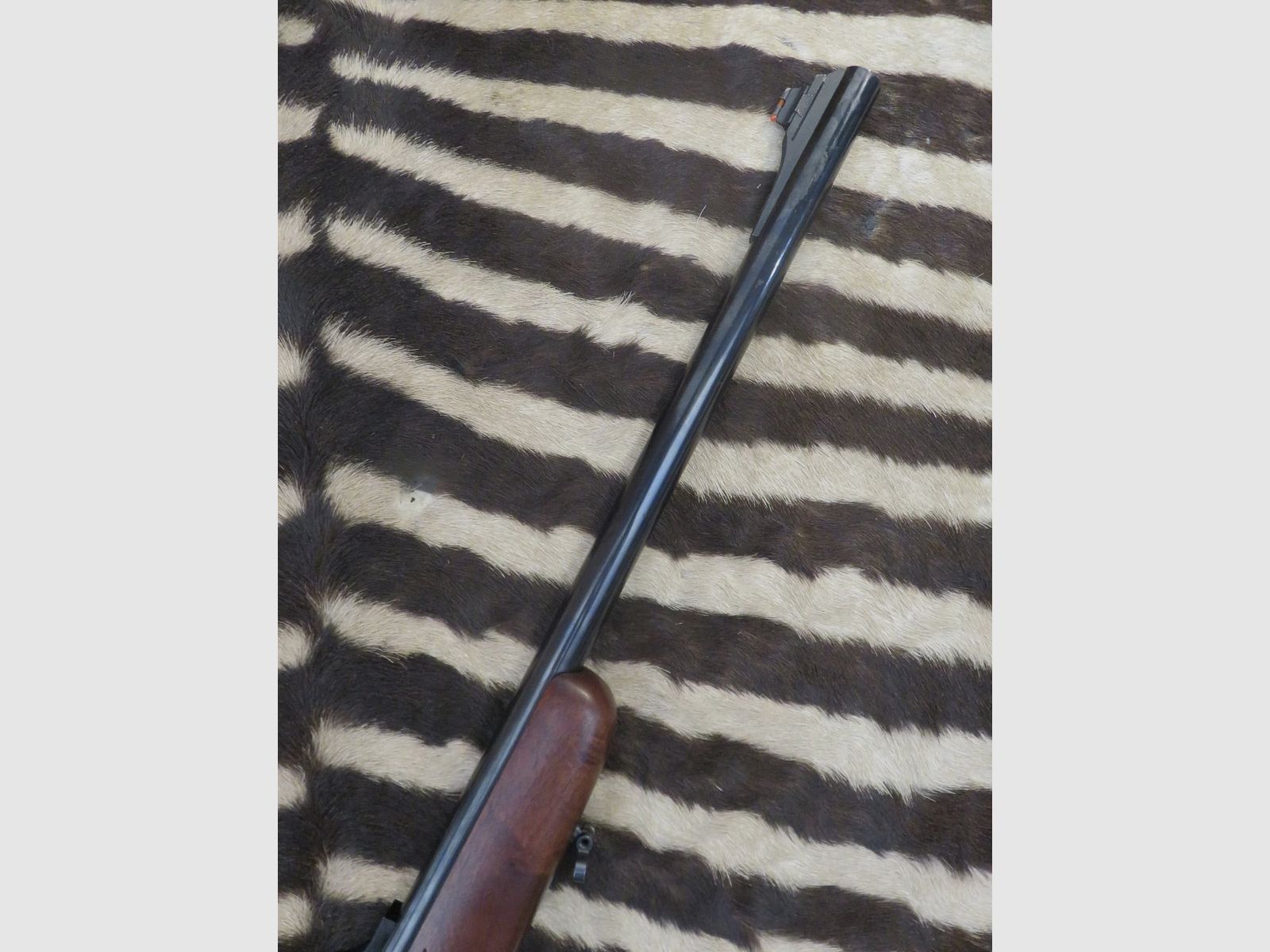 ZOLI AZ1900 „le Solitaire“ .300wm Repetierbüchse 55 cm Lauf – BURRIS FastFire III Rotpunktvisier, Bild 2 von 11