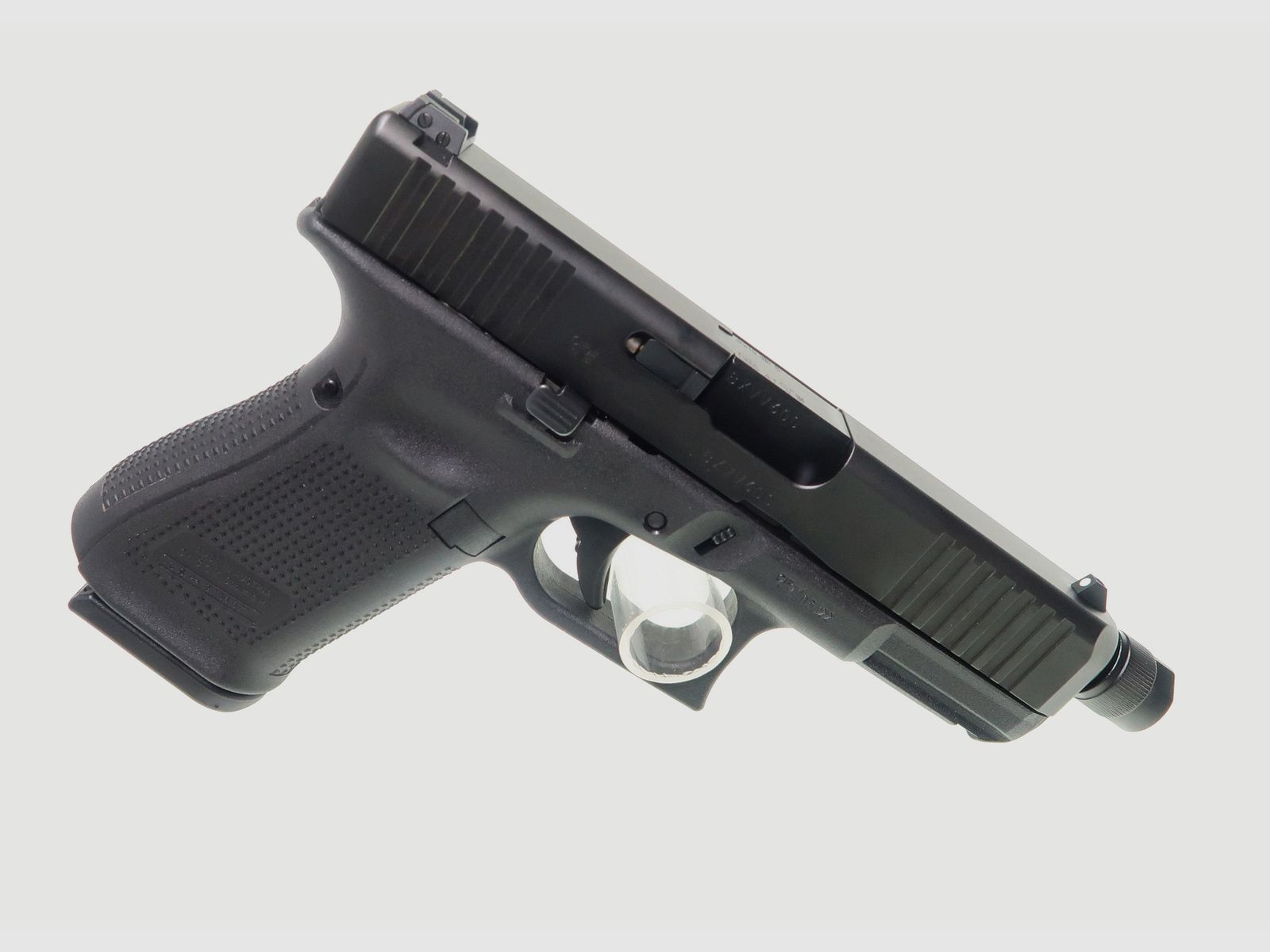 Glock 19 Gen.5 9mm Luger with thread