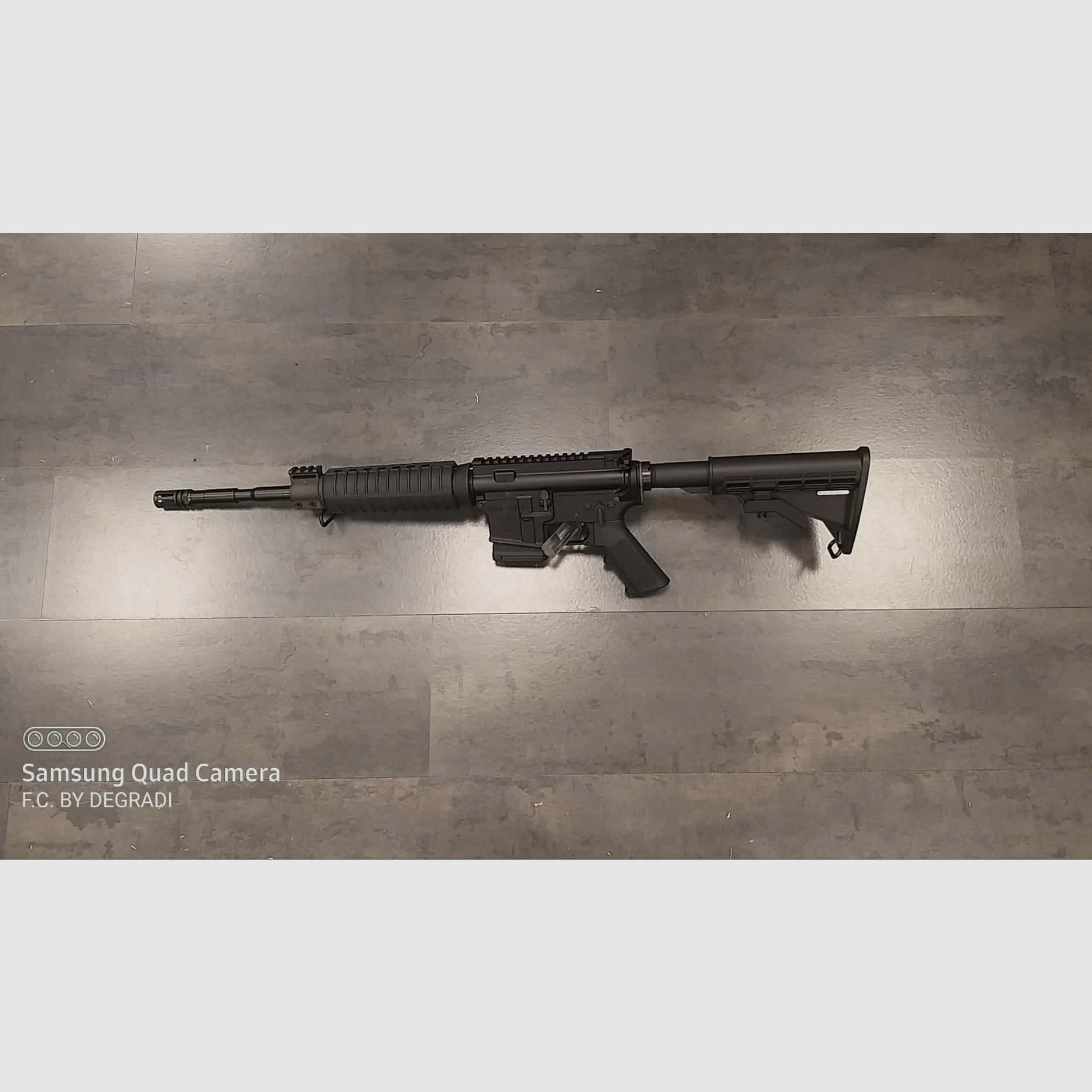 ARMALITE M-15 223 REM., image 1 sur 4